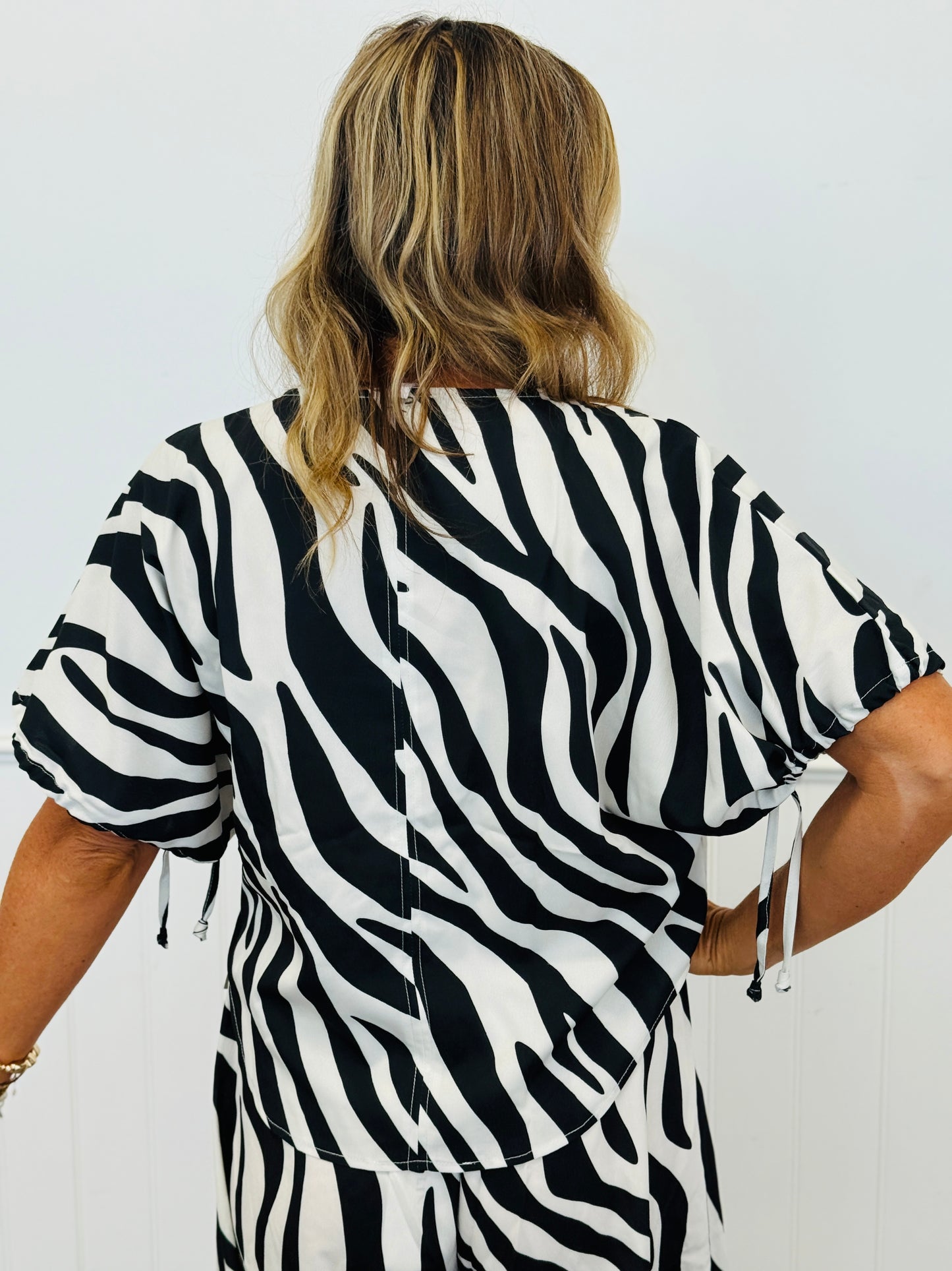 Zebra Print Top & Pants Set (Reg.)