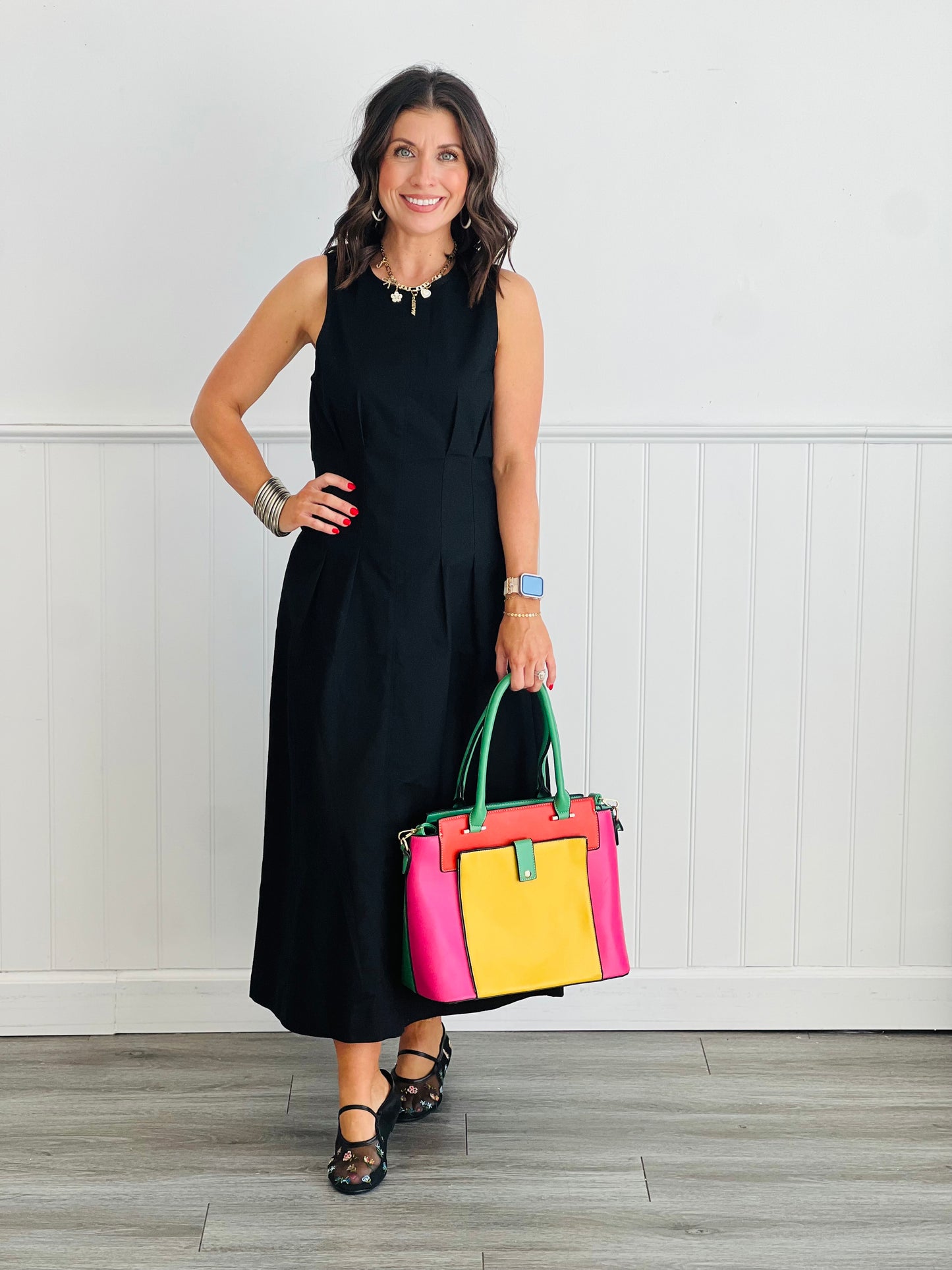 Black Pleated Sleeveless Midi Dress (Reg)