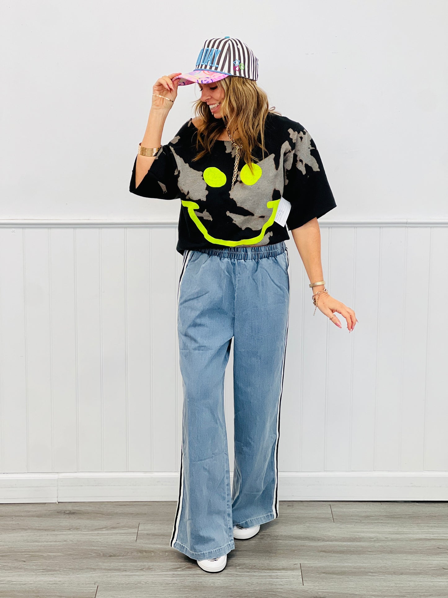 Smiles Reversible Bomba Cut Sweatshirt (Reg. and Plus)