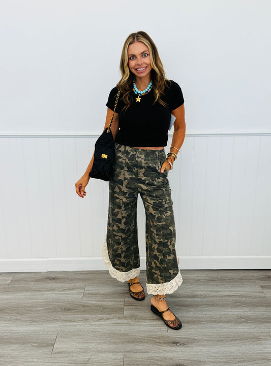 Lace Tulip Camo Pull On Jeans (Reg.)