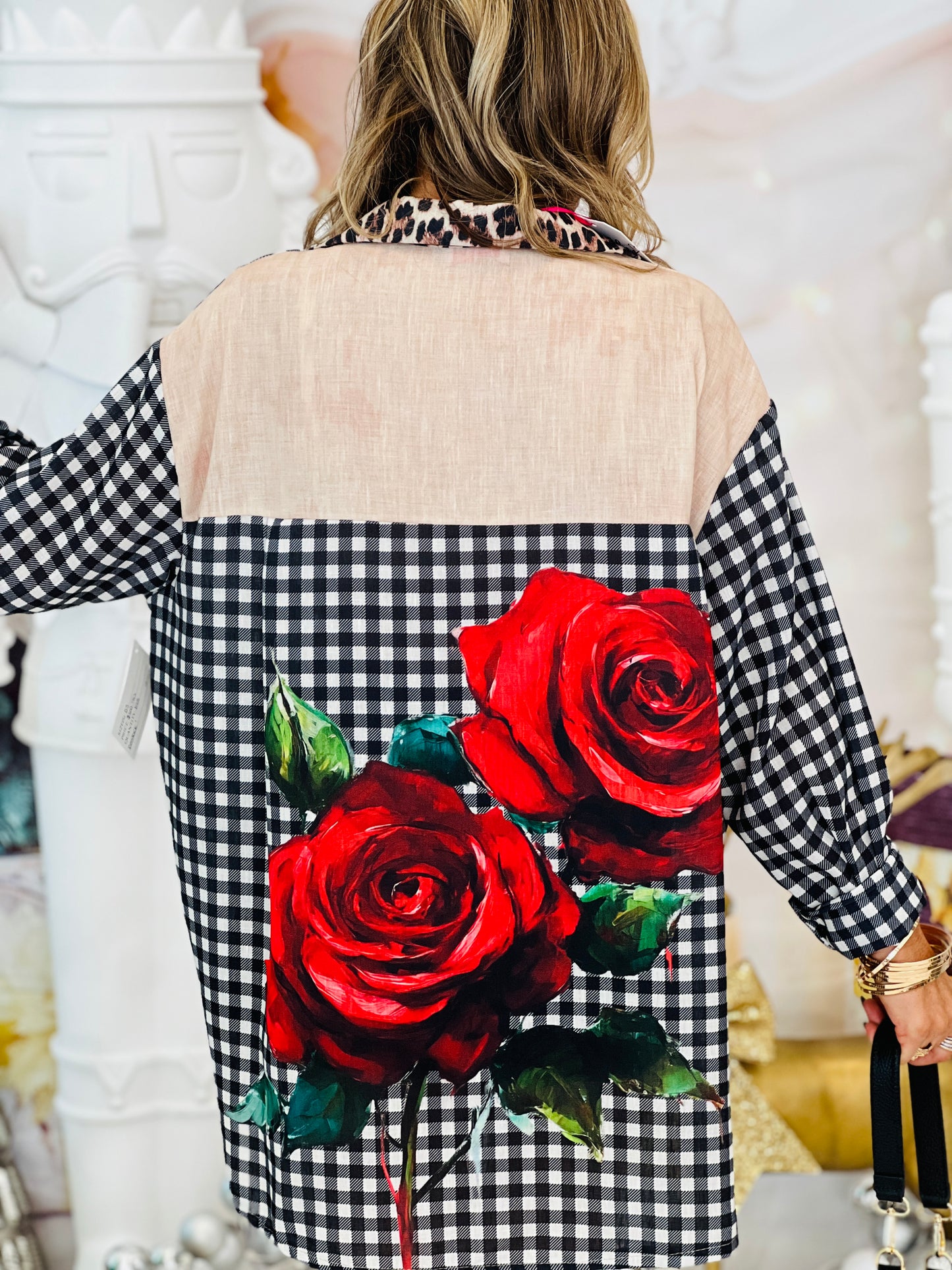 Contrast Print Roses Button Up Top (OS & PLUS)