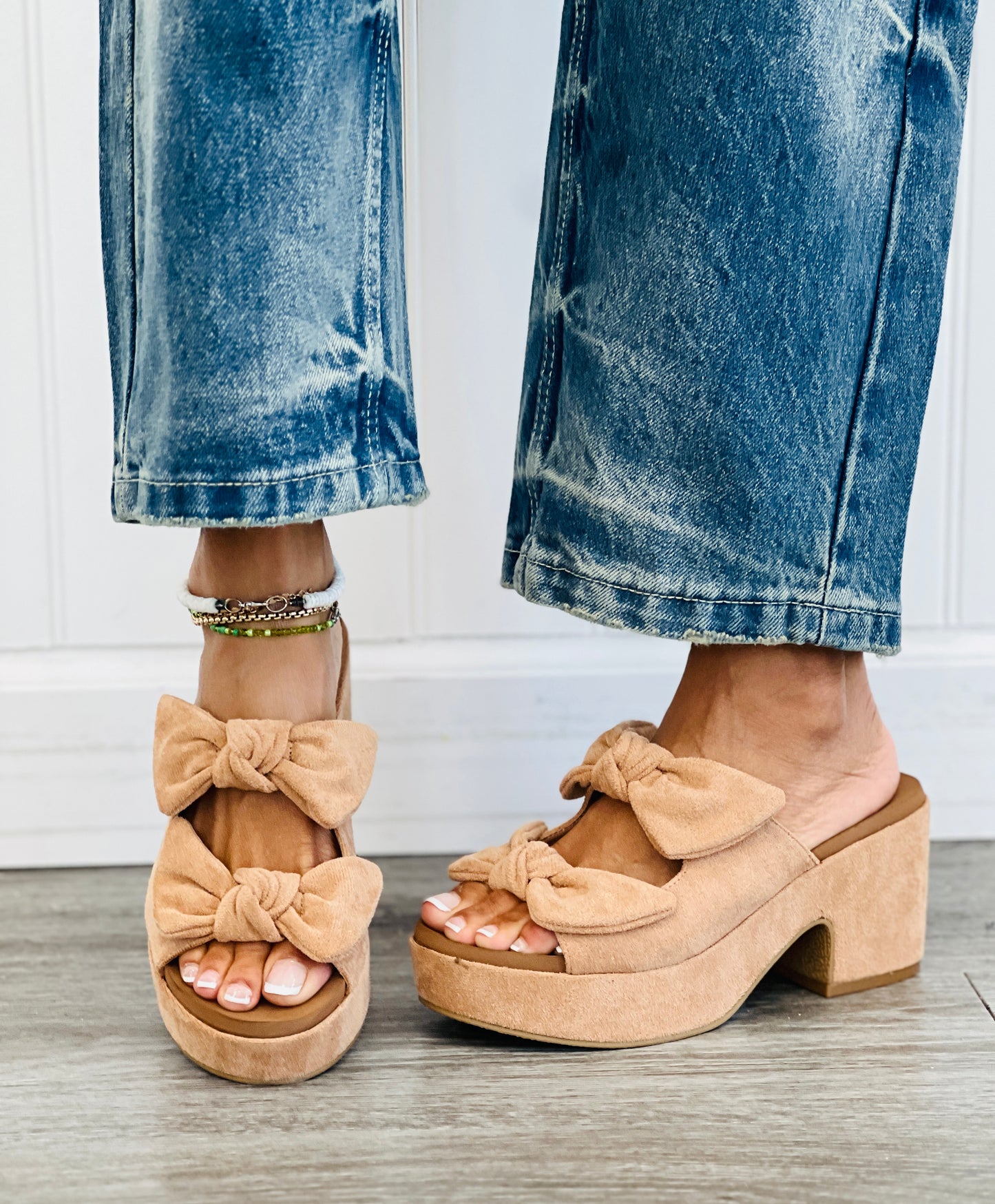 Corkys Camel Put A Bow On It Sandals