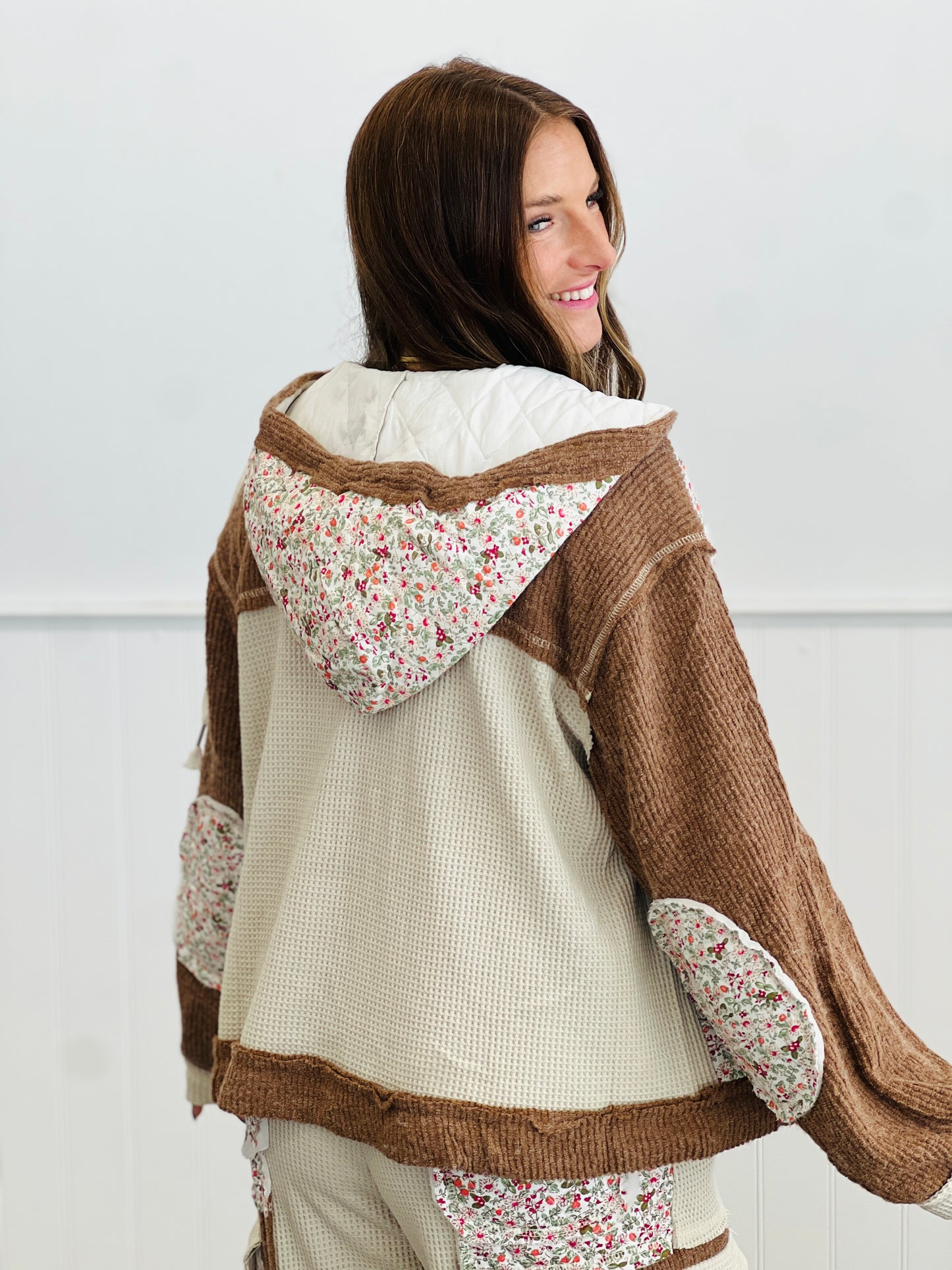 POL Oat Choco Thermal Floral Quilted Hoodie Jacket (Reg.)