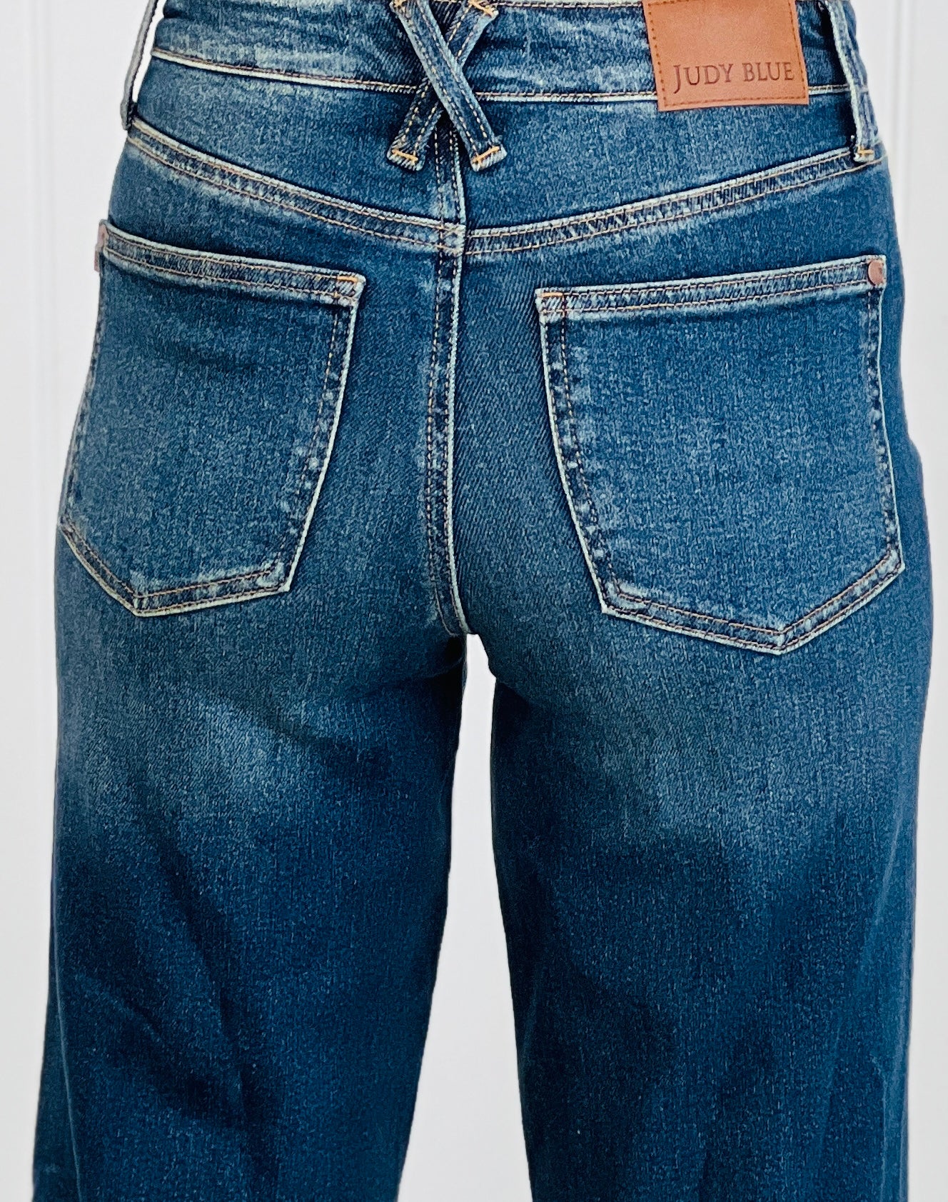 Judy Blue Out Of Pocket Tummy Control Retro Jeans (Reg. and Plus)