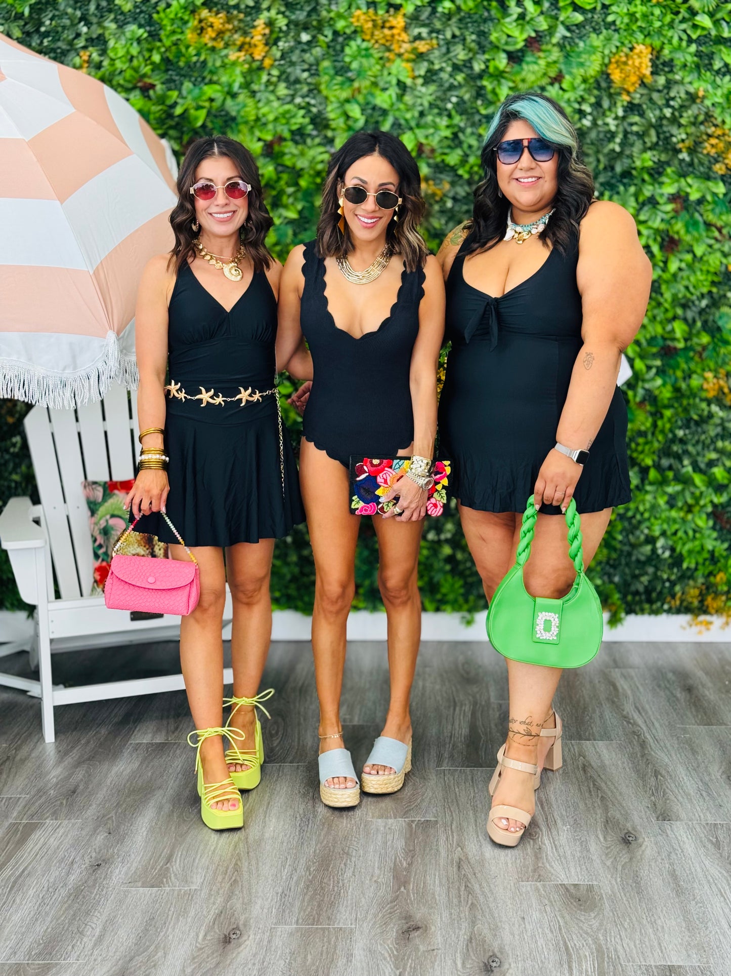 Black Scalloped Trim One Piece Swimsuit (Reg.)
