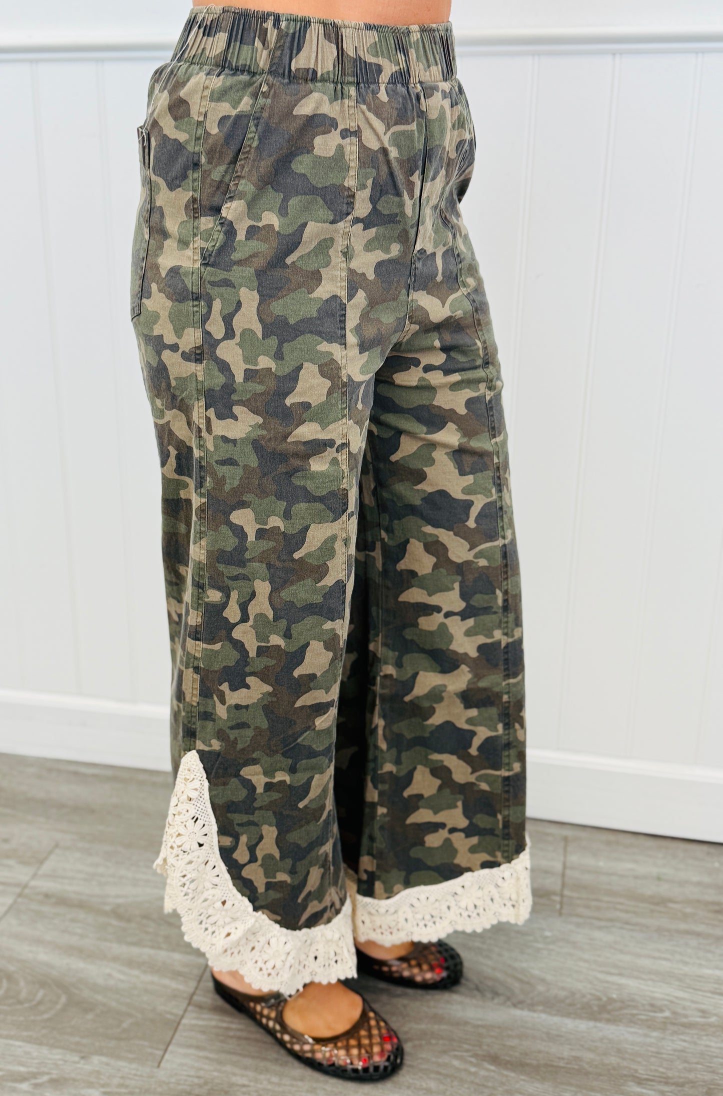 Lace Tulip Camo Pull On Jeans (Reg.)