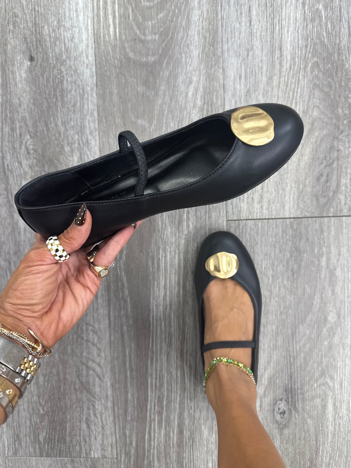 Black Chic Step Flats