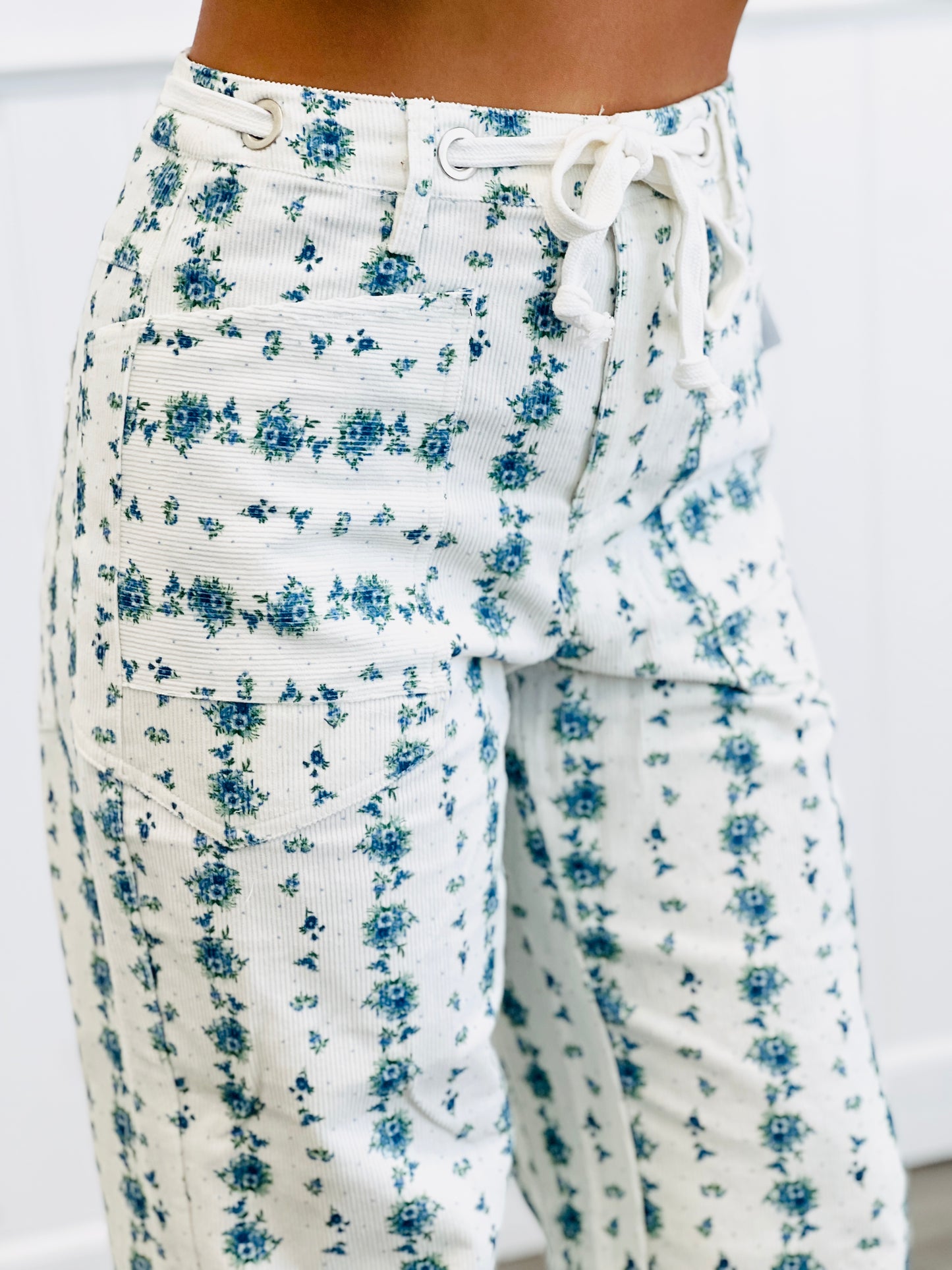 Ivory/Blue Floral Print Corduroy Pants (Reg.)