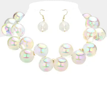 Chunky Iridescent Ball Beaded Necklace (2 Colors)