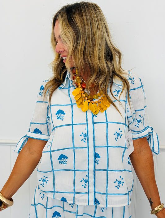 Ivory/Blue Floral Sleeve Tie Blouse (Reg & Plus)