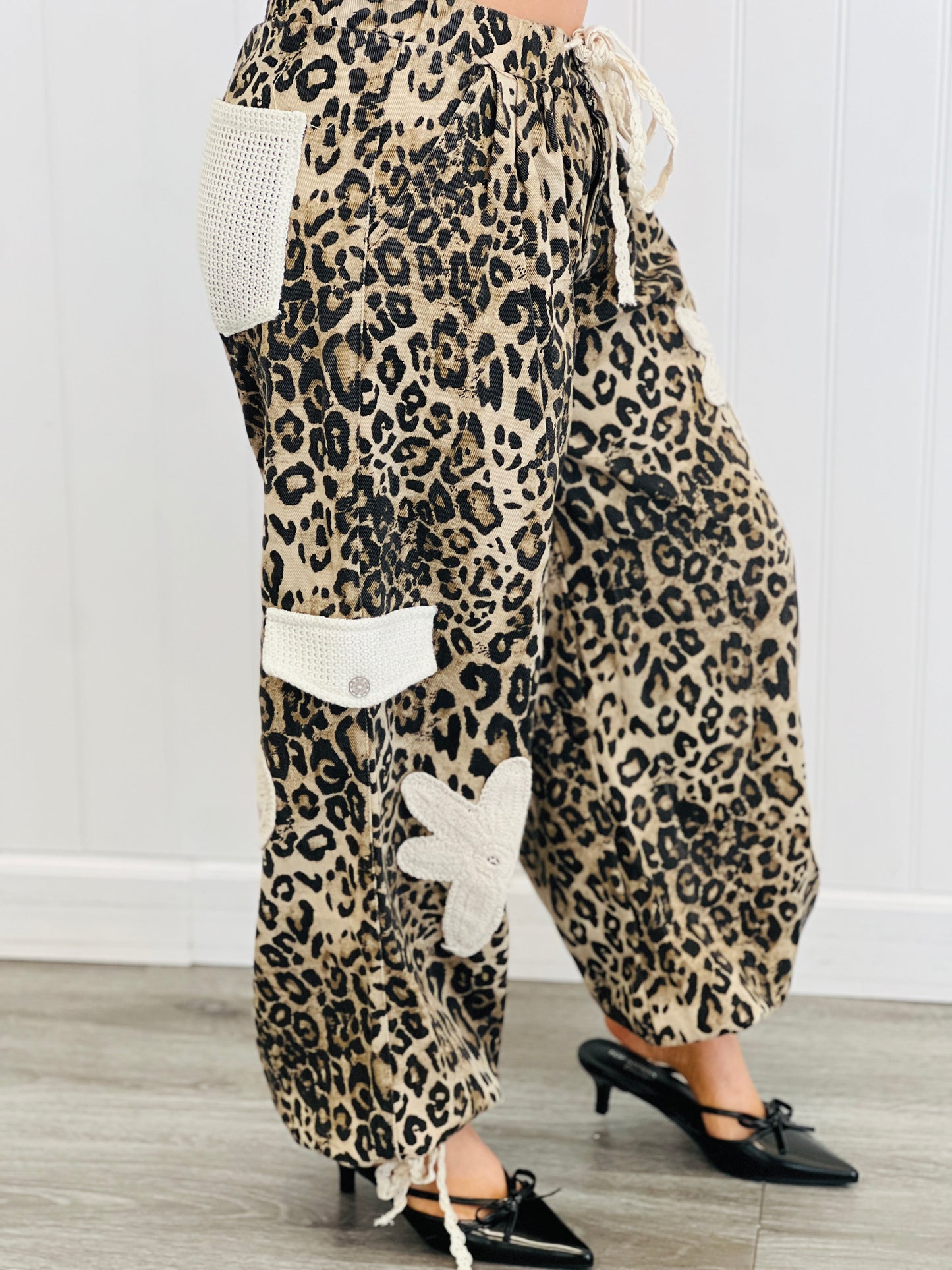 POL Sand Leopard Crochet Lace Patch Pants (Reg.)