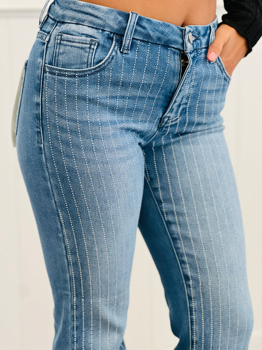 Risen Sparkling Rhinestones Crop Jeans (Reg & Plus)