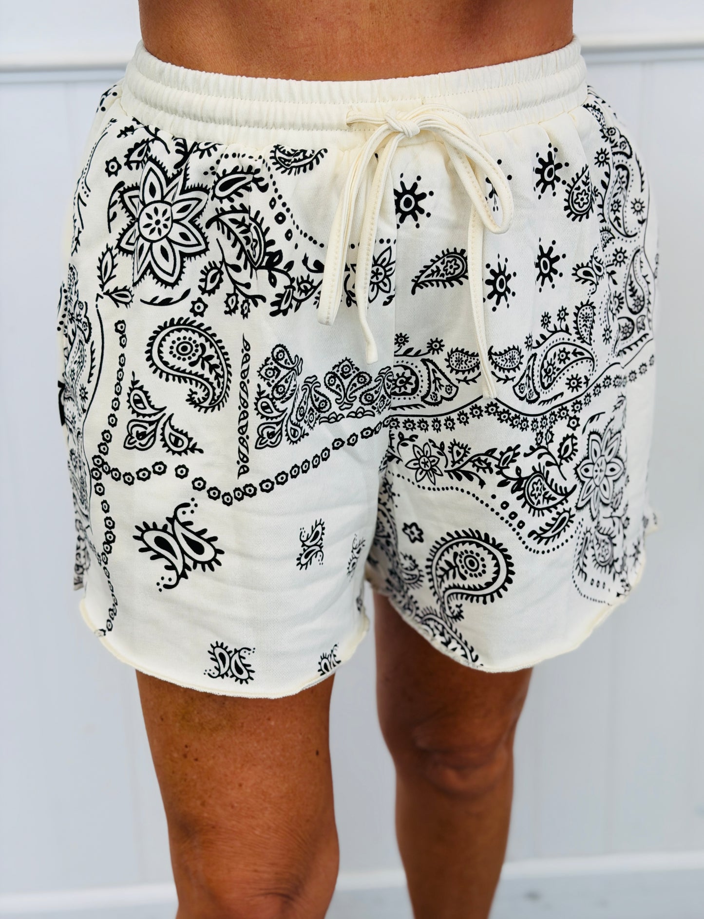 Cream Bandana Paisley Print Henley Top & Shorts Set (Reg.)