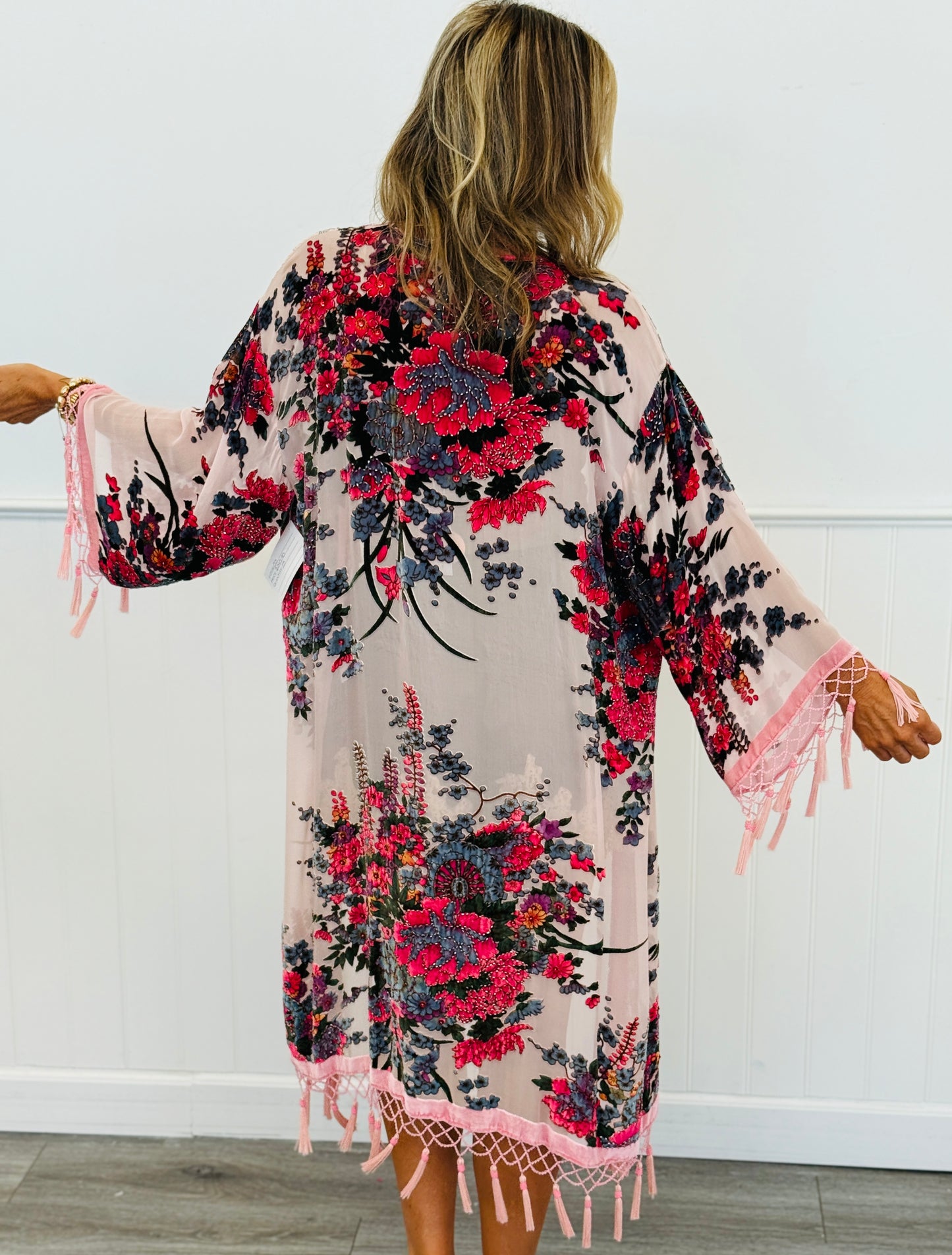 Floral Embellished Fringe Hem Open Cardigan (One Size)