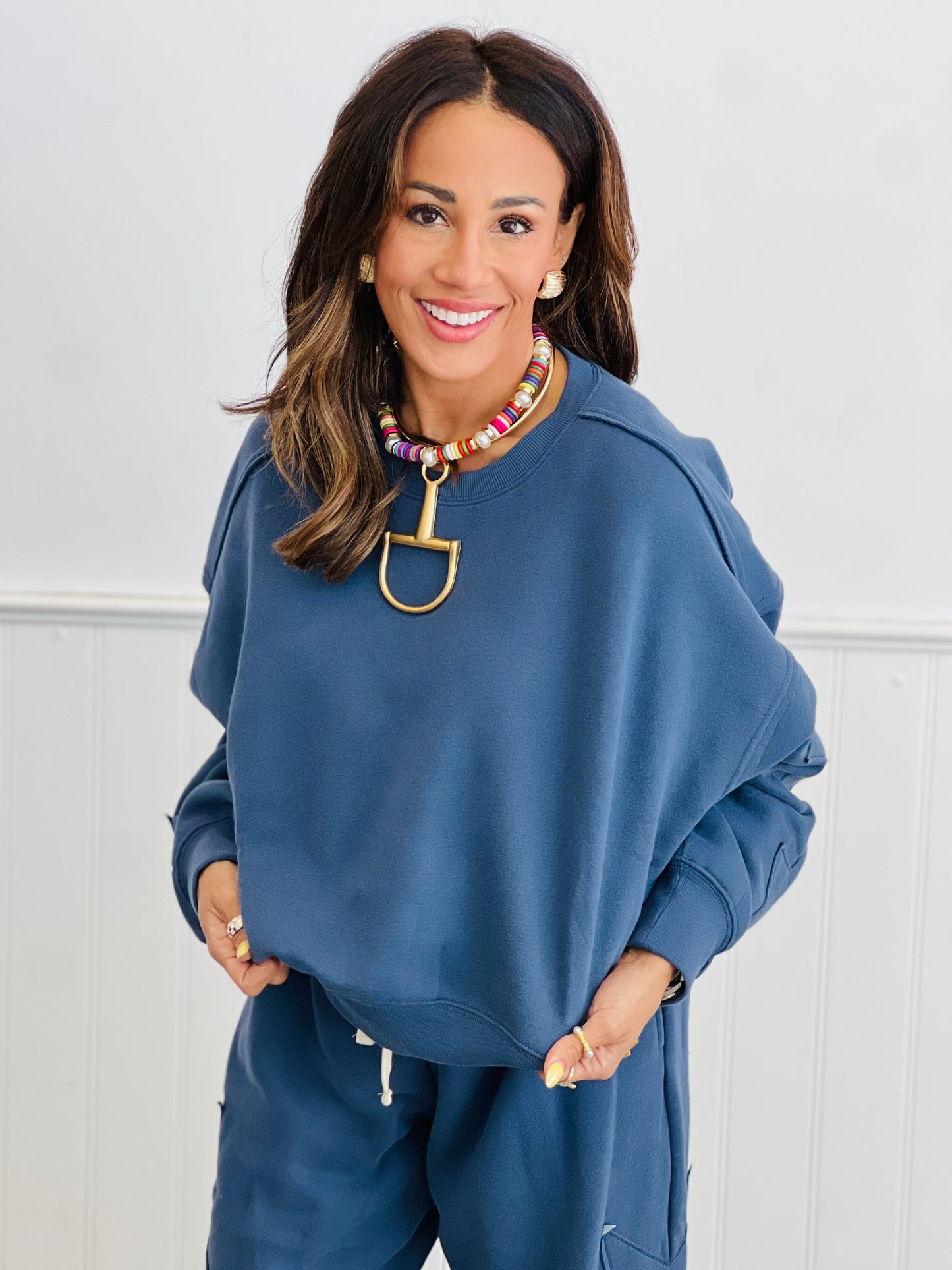 Star Patch Oversized Sweatshirt (Reg.)-2 Colors
