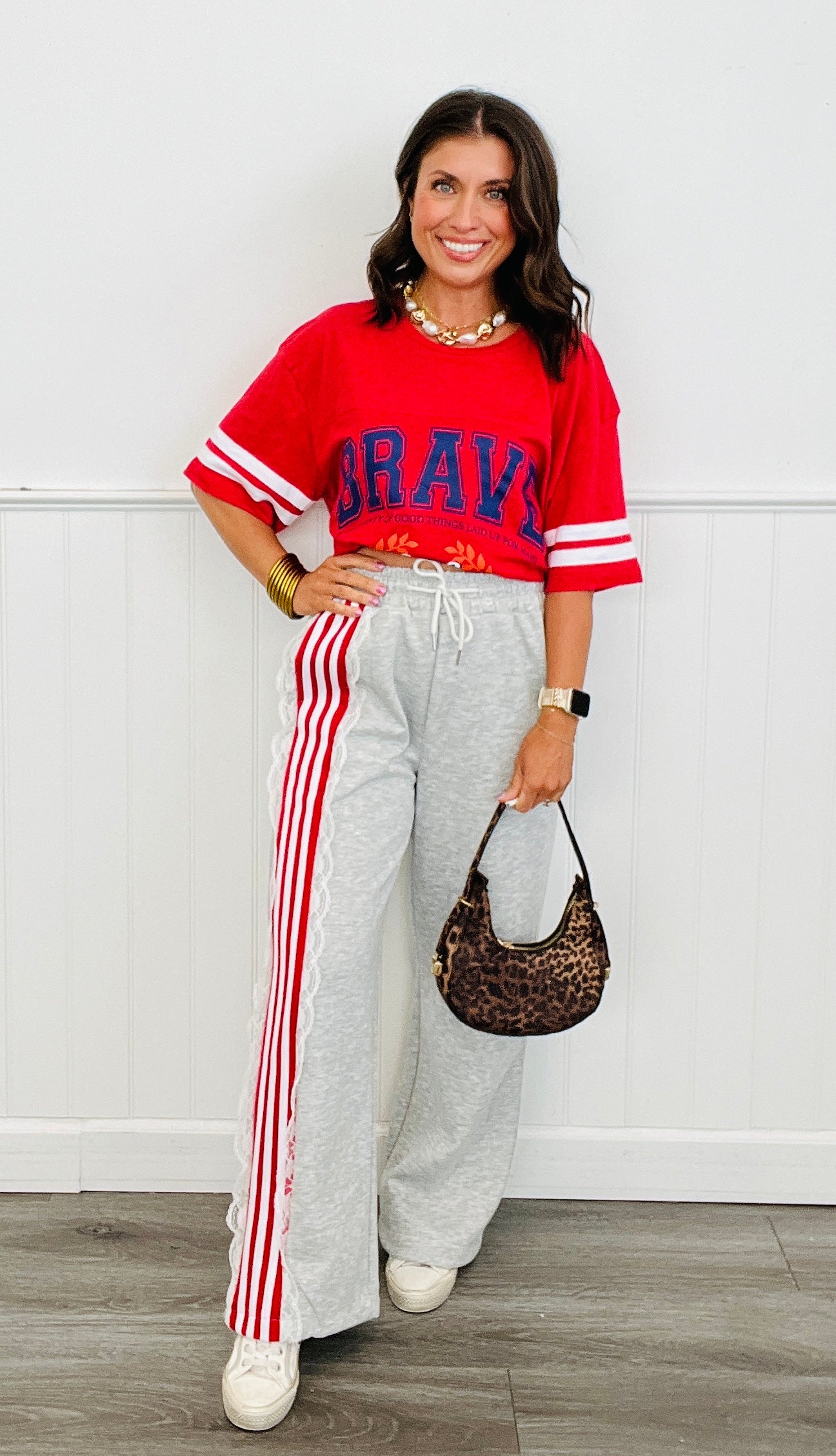 Red/White Brave Tiger Graphic Tee (Reg.)