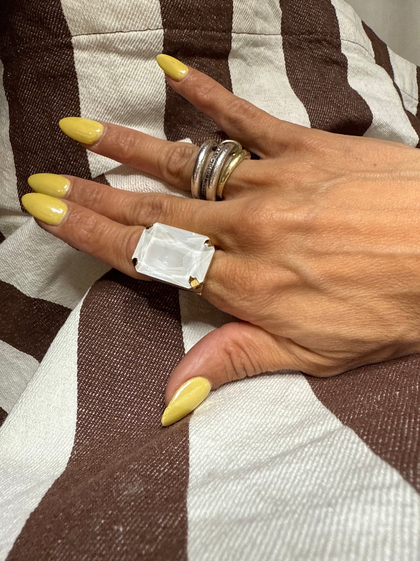 TOVA - Mini Soleil Ring in White