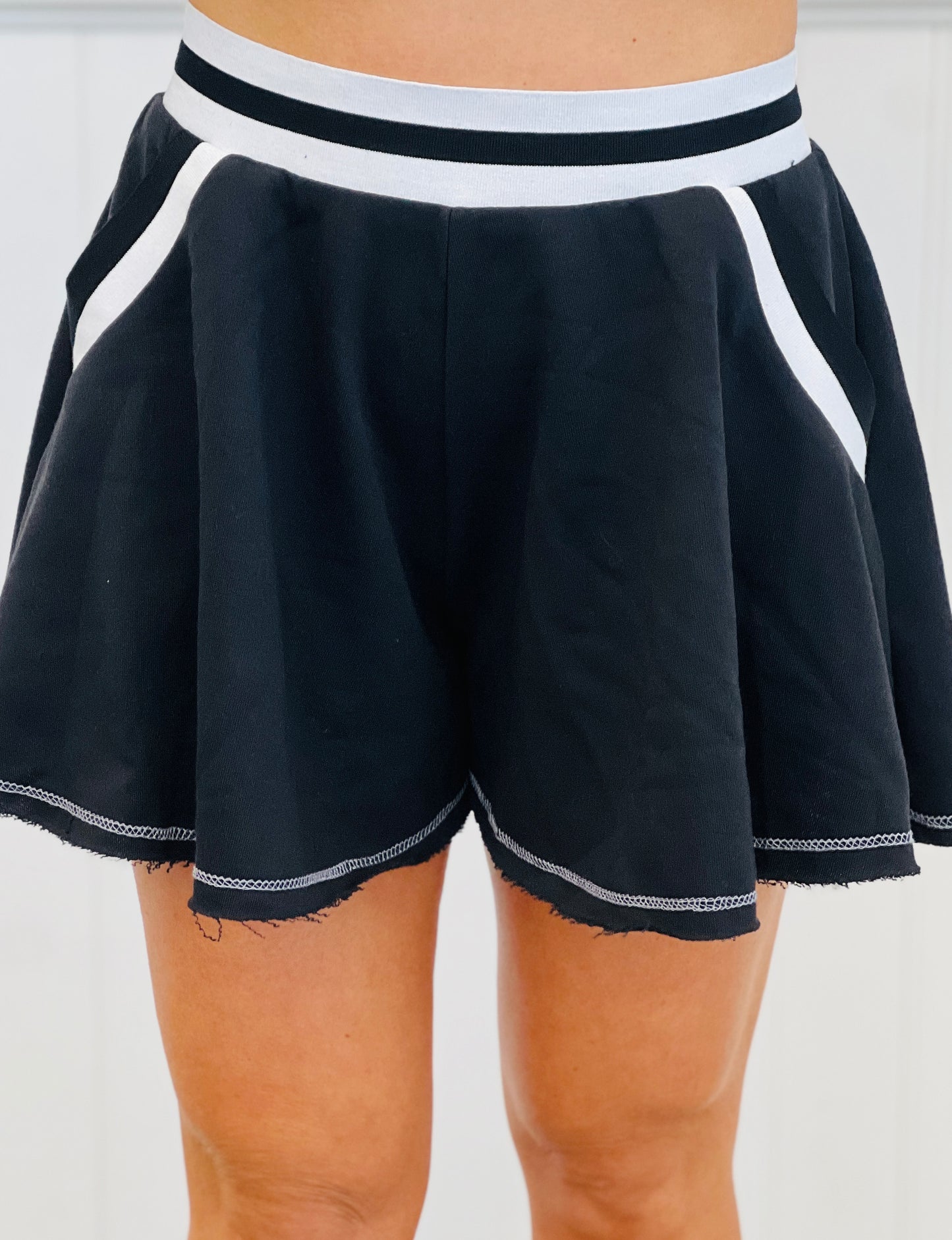 Black/White V-Neck LS Top & Short Set (Reg. and Plus)