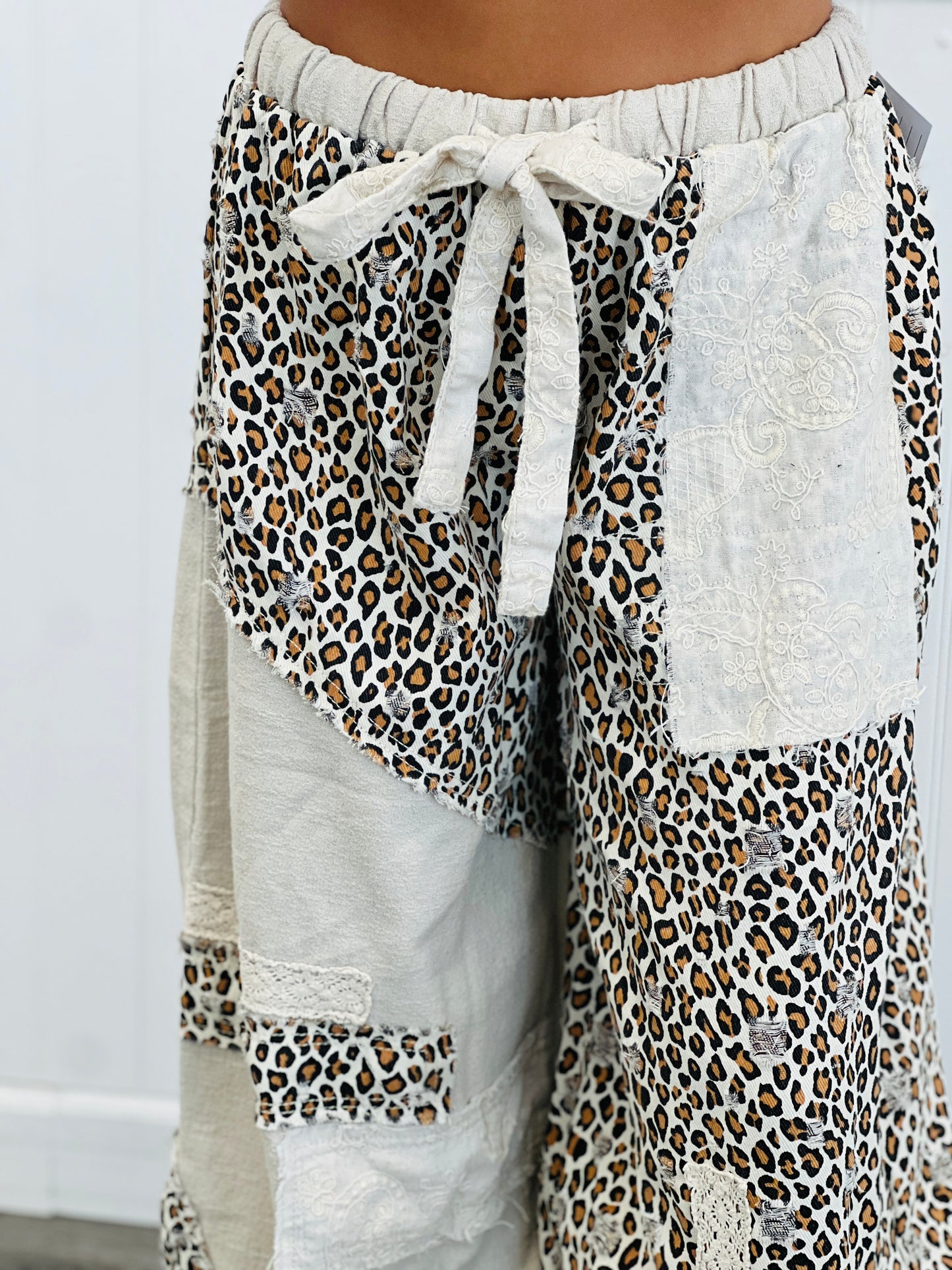 POL Almond Leopard Patchwork Baggy Joggers (Reg.)