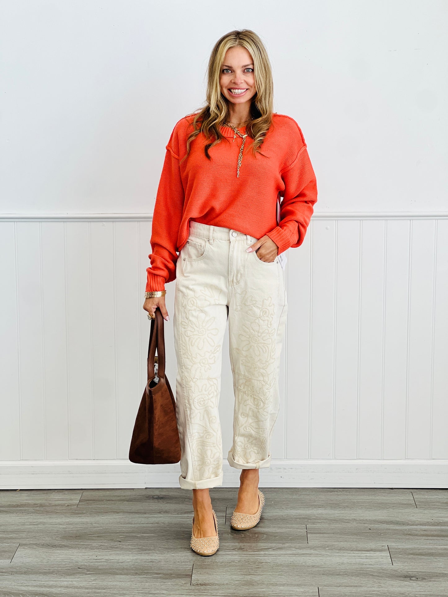 Beige Floral Embroidered Barrel Pants (Reg.)