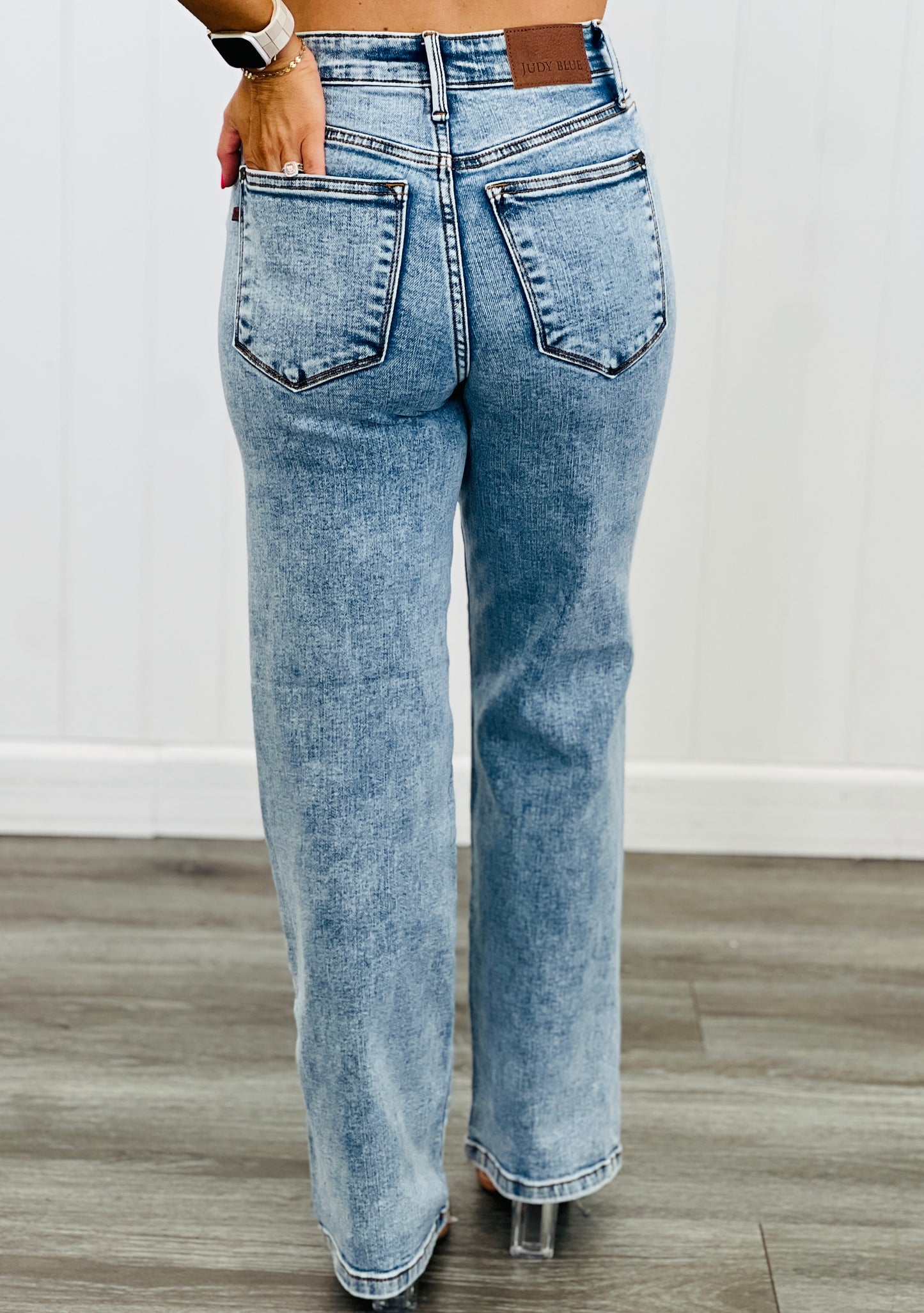 Judy Blue She's A Sensation Straight Jeans (Reg. and Plus)
