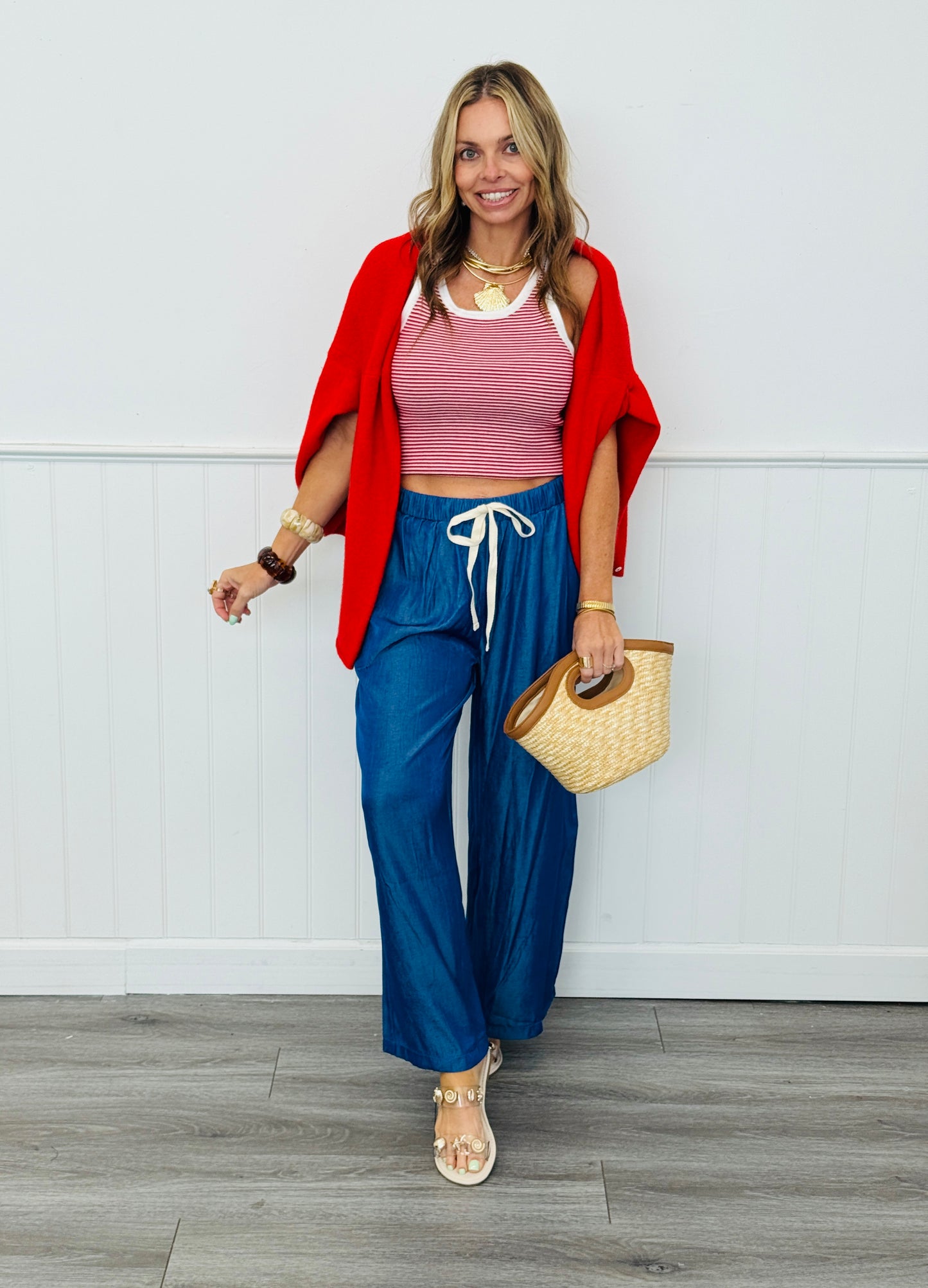 White/Red Striped Sleeveless Top (Reg.)