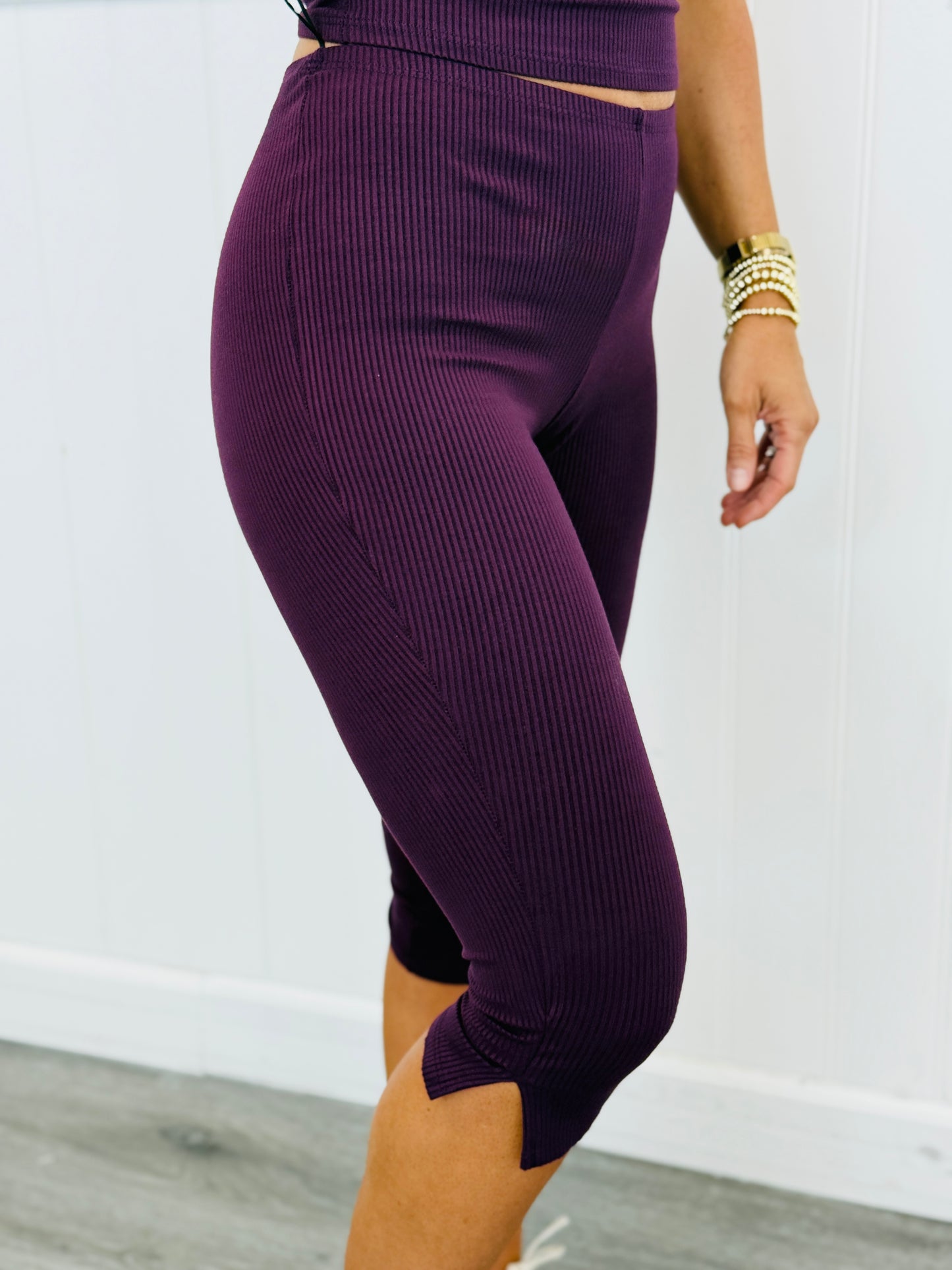 Beet Ribbed Tank Top & Capri Pants Set (Reg.)