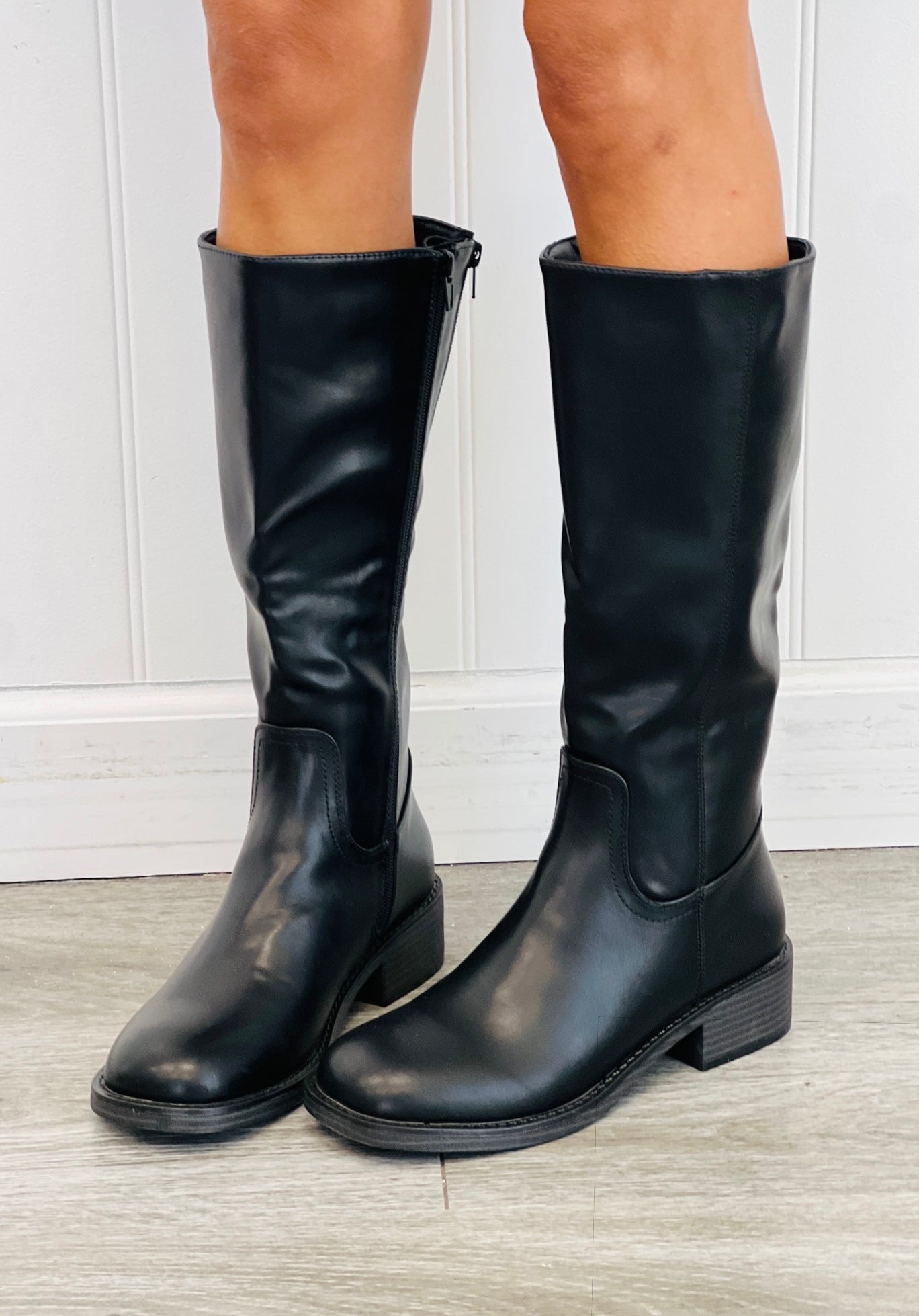 The Jojo Boots in Black
