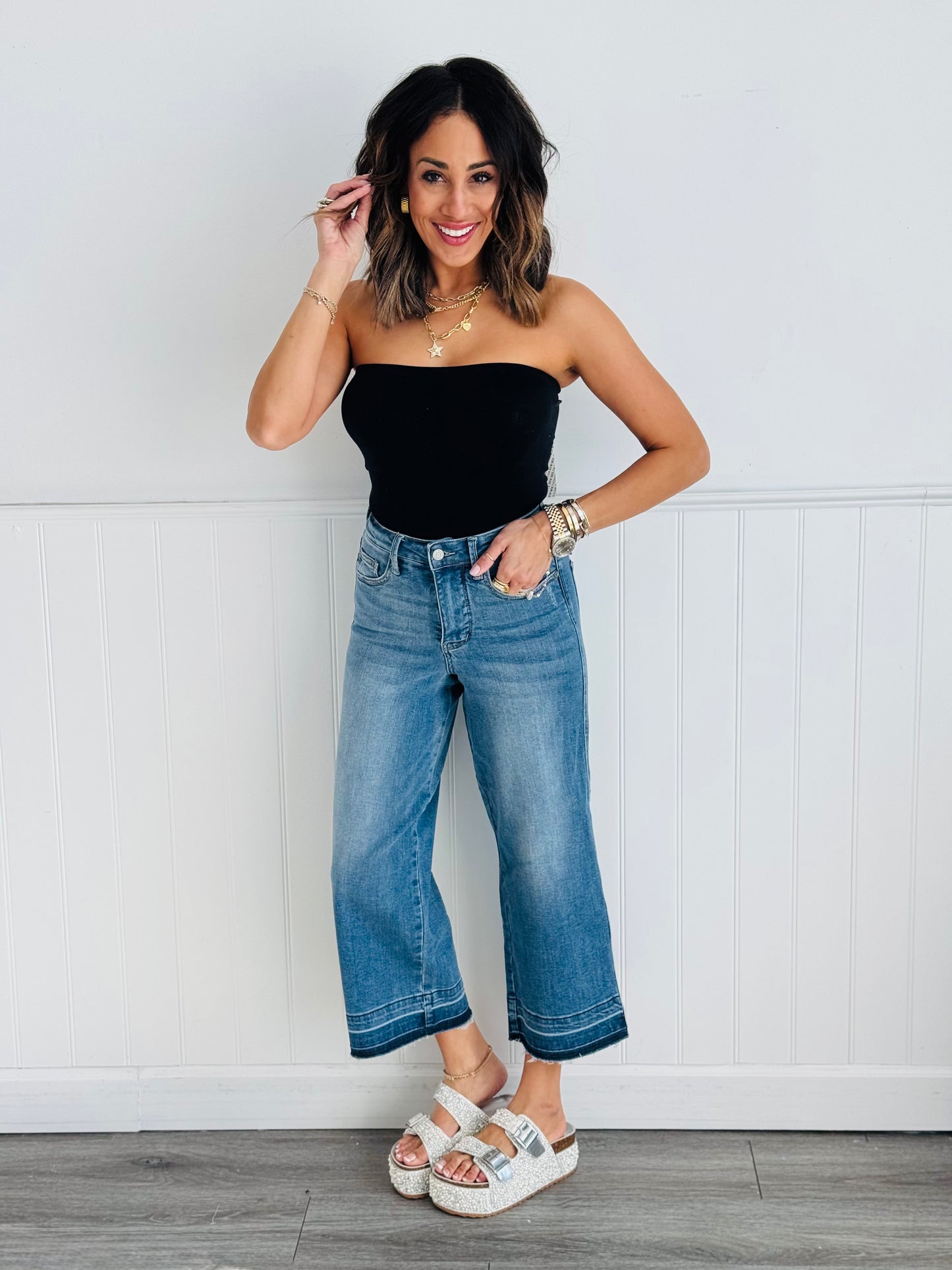 Judy Blue Completely Obsessed Tummy Control Wide Leg Crop Jeans (Reg. & Plus)