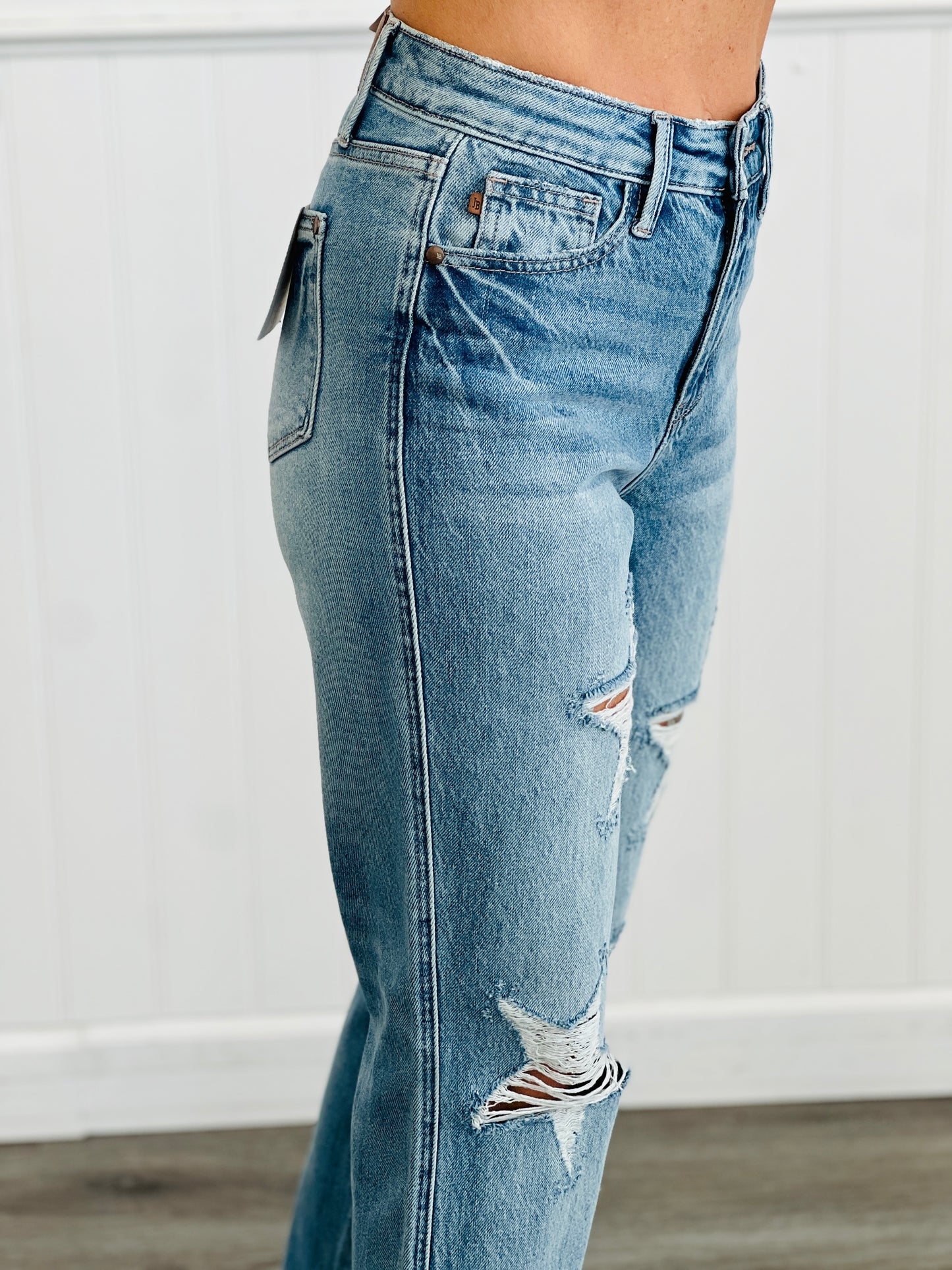 Judy Blue How Stars Are Made Star Distressed Jeans (Reg. and Plus)