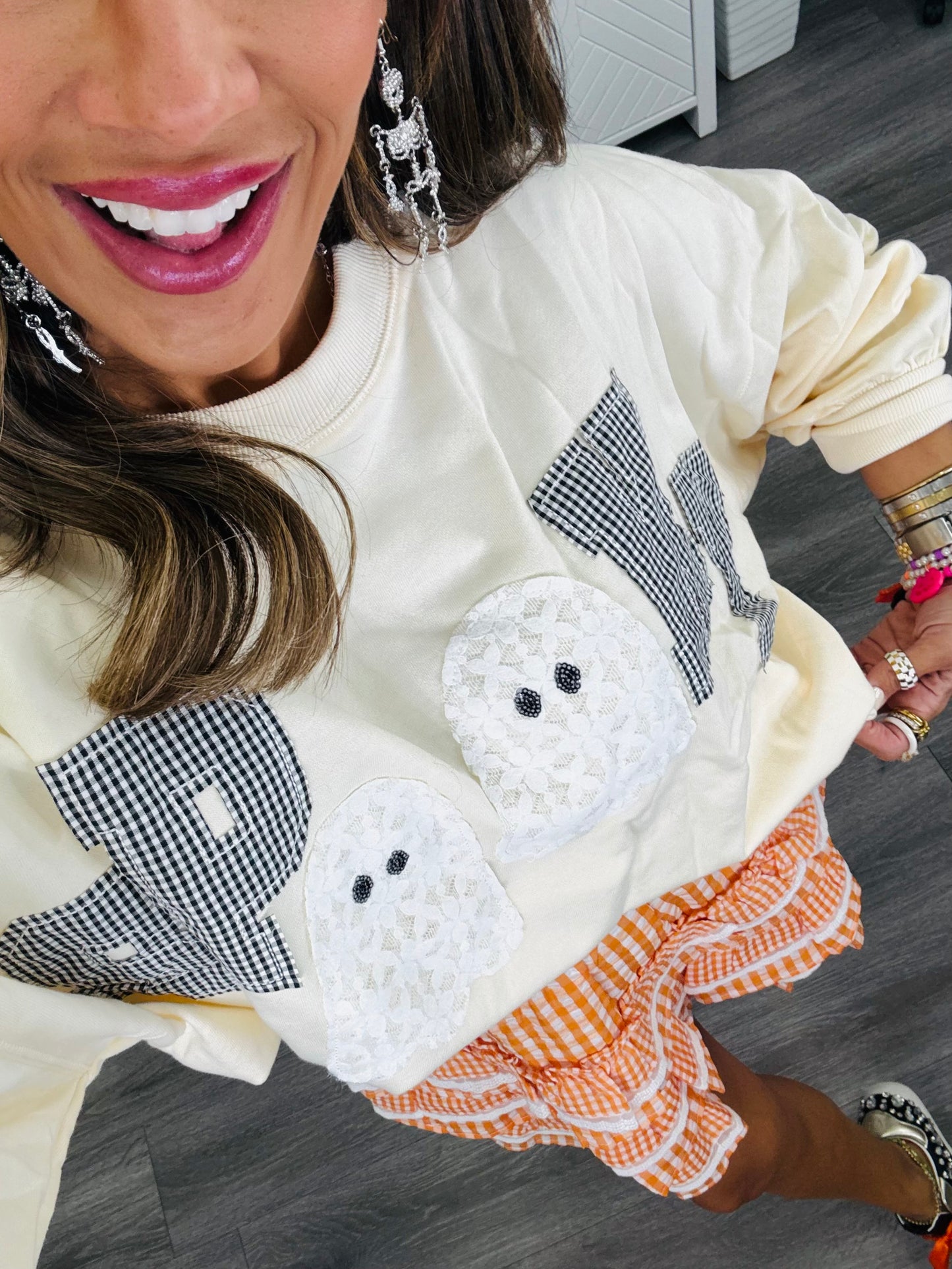 Cream Gingham Spooky Lace Ghost Detail Sweatshirt (Reg.)