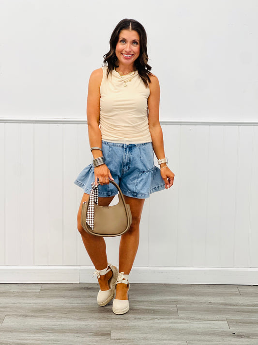 Light Denim Flare Shorts (Reg.)