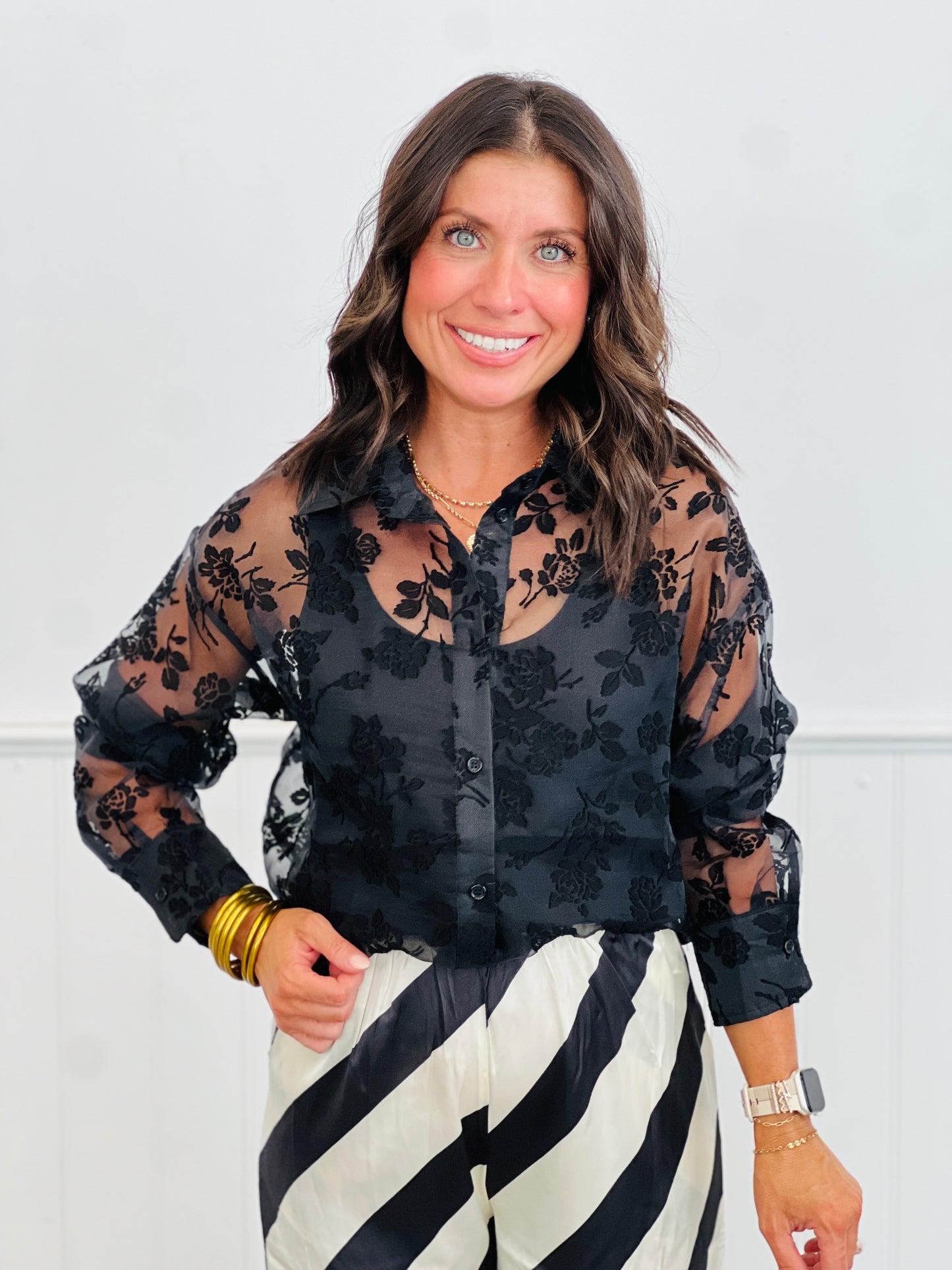 Delicate Floral Lace Top (Reg. & Plus)- 2 Colors