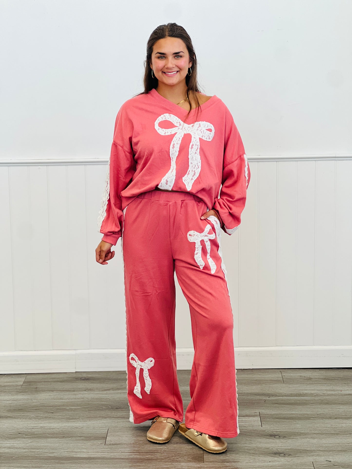 Salmon Pink Laser Cut Embroidered Sweatshirt (Reg.)