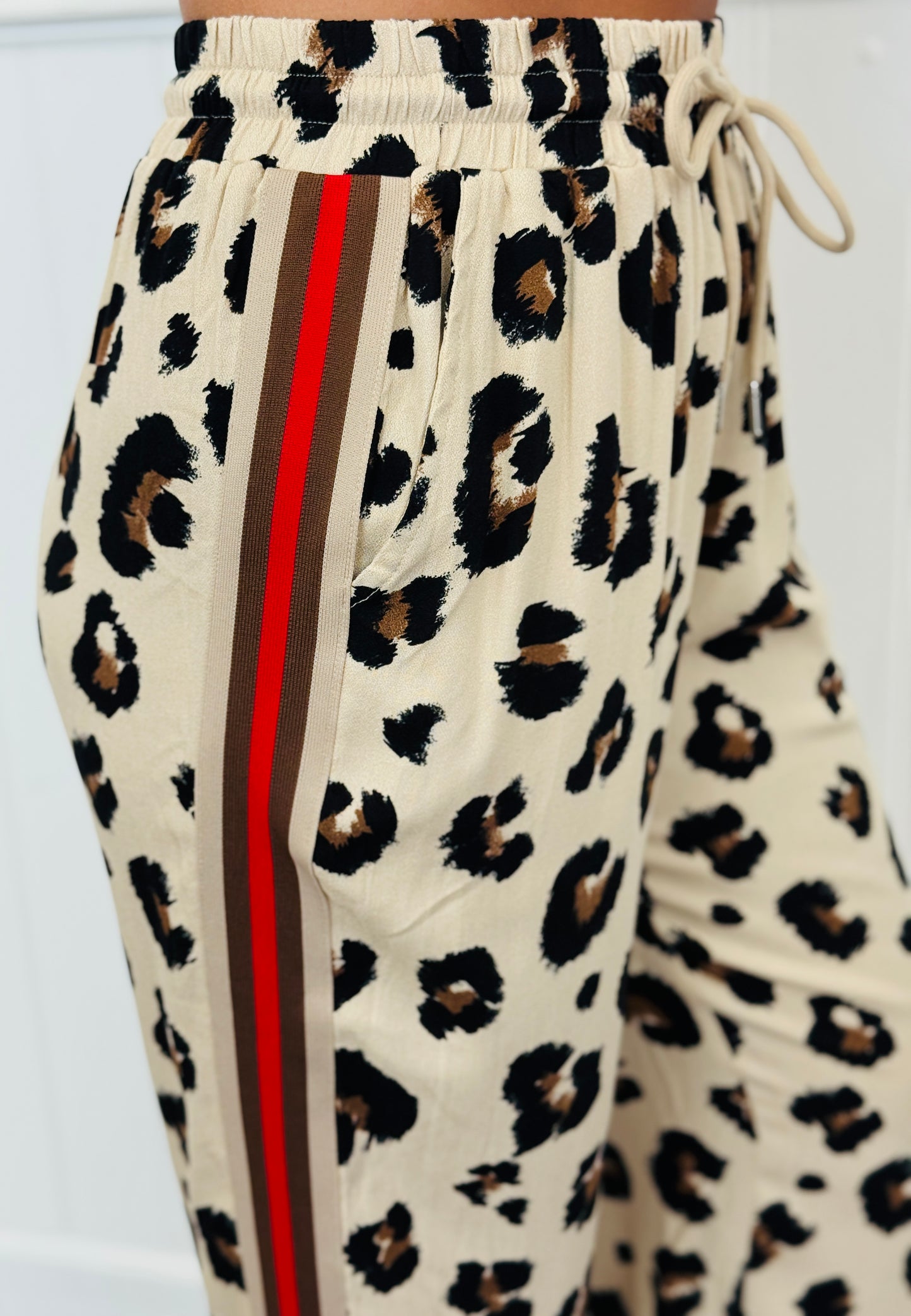 Red Animal Print Color Band Pants (Reg.)