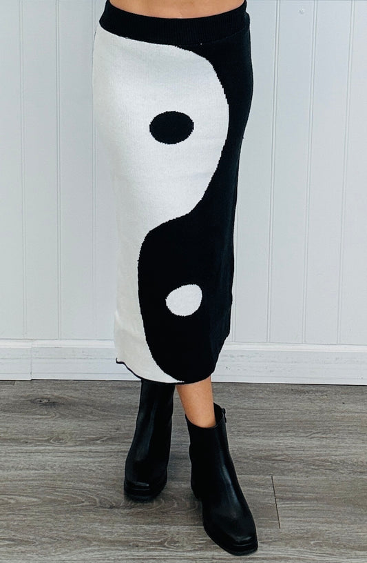 Black Yin Yang Midi Skirt (Reg. and Plus)