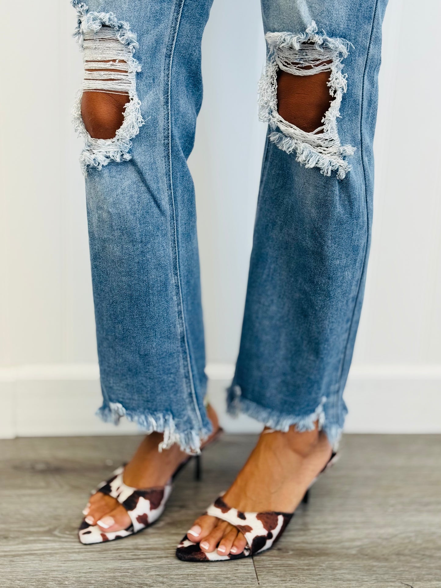 Risen Medium Ready For Anything Crop Jeans (Reg & Plus)