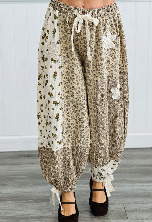 POL Sand Multi Floral Patchwork Pants (Reg.)