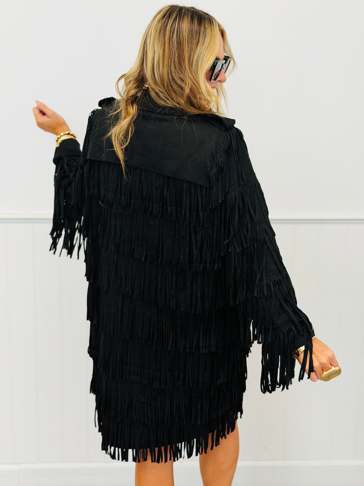Black Fringe Hem Coat (Reg.)
