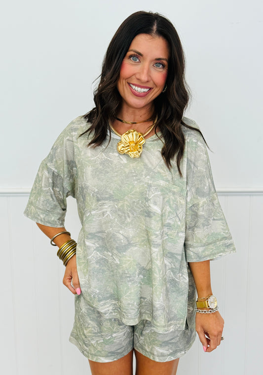 Camo Print Casual Top & Shorts Set (Reg.)