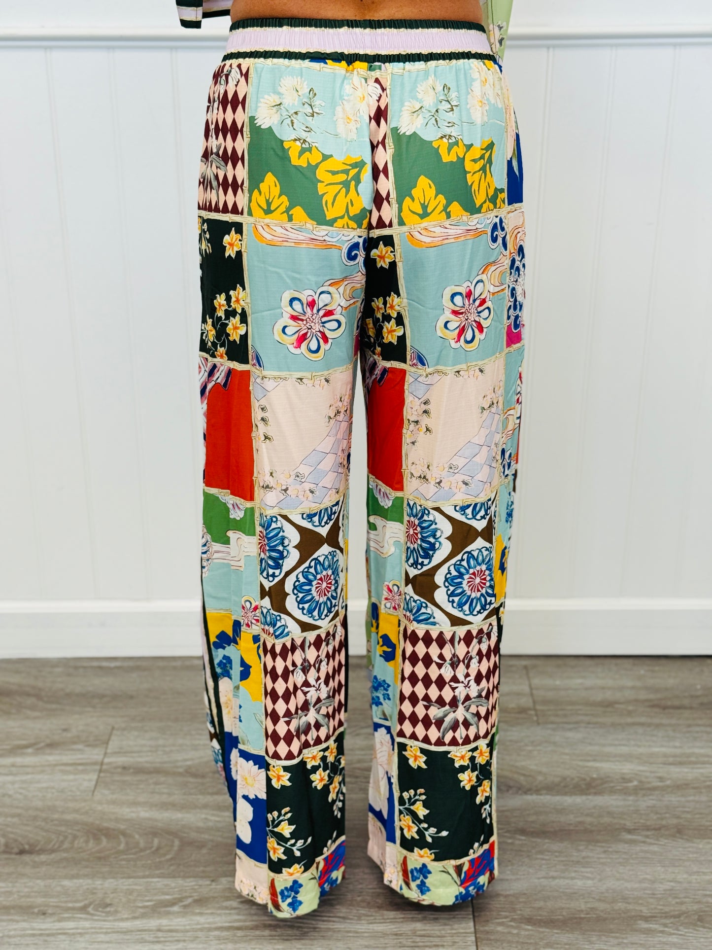 Mixed Print Short Sleeve Top & Pants Set (Reg. and Plus)