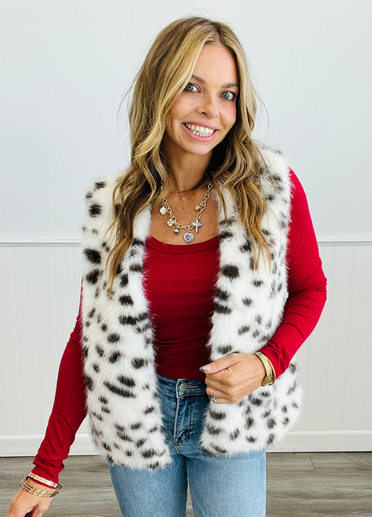 Ivory Spotted Fur Vest (Reg.)