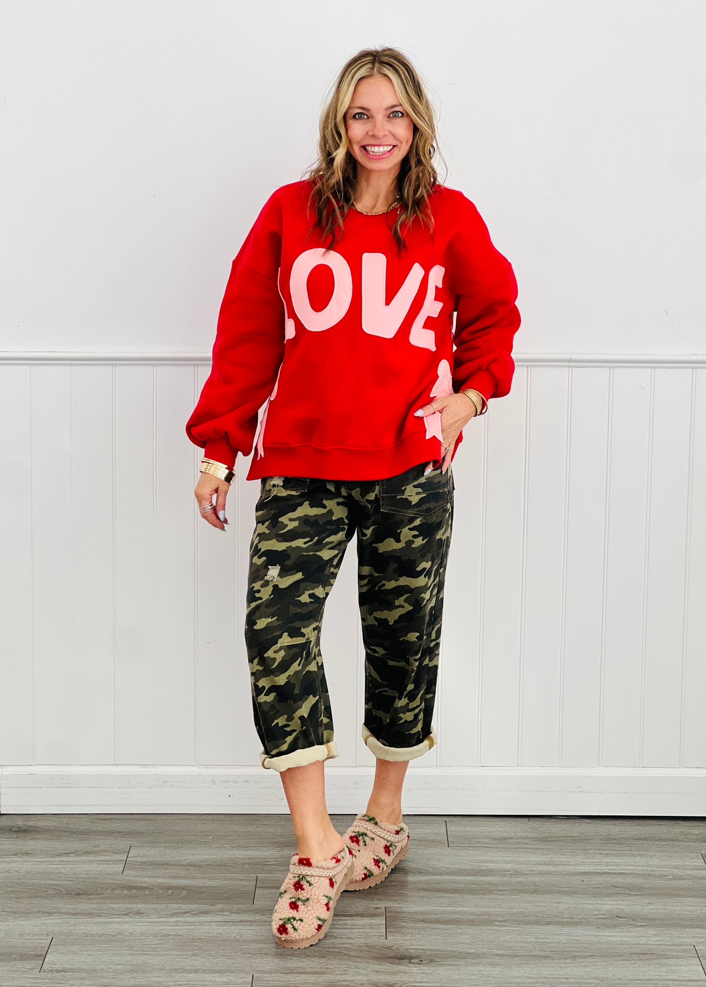 Red/Pink Side Bows Love Graphic Sweatshirt (Reg.)