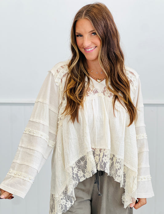 POL Natural Perfection Lace Trim Hi-Lo Top (Reg.)