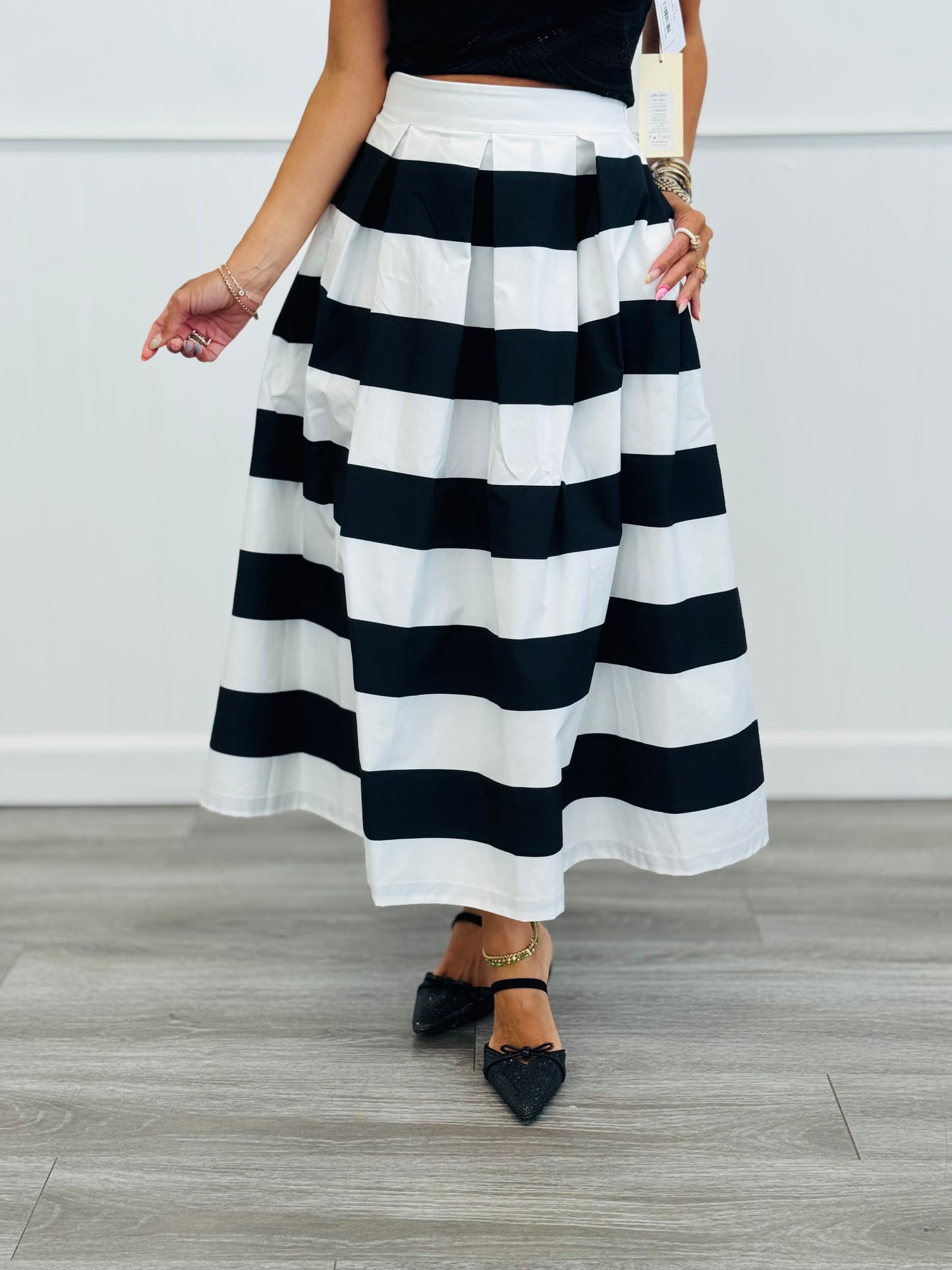 White/Black Bold Stripe Box Pleat Midi Skirt (Reg.)