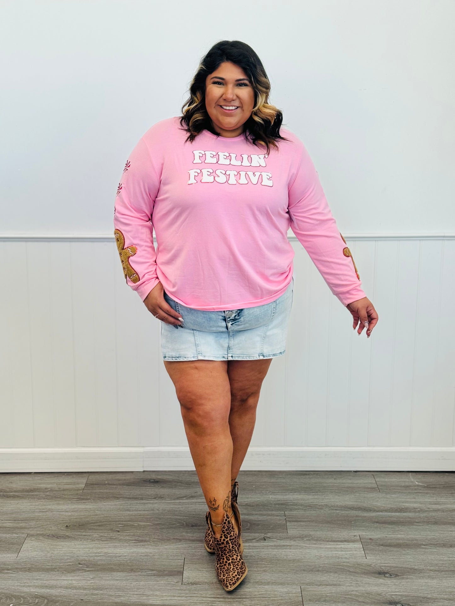 Pink Feeling Festive Sweatshirt (Reg. and Plus)