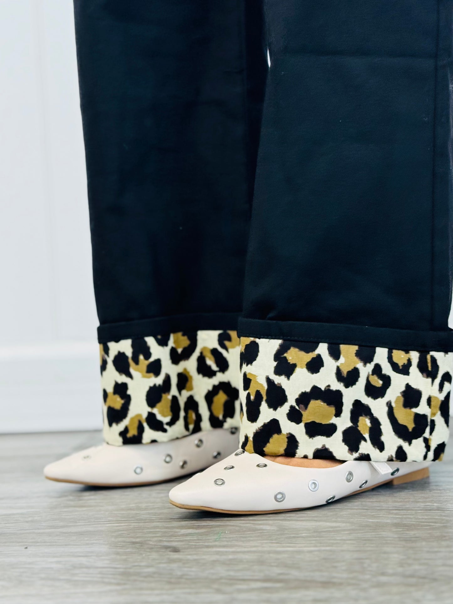 Contrast Leopard Cuffs Pants (Reg.)- 4 Colors