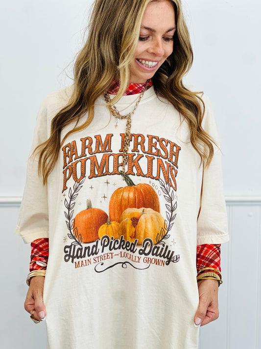 Farm Fresh Pumpkins Graphic Tee (Reg. and Plus)