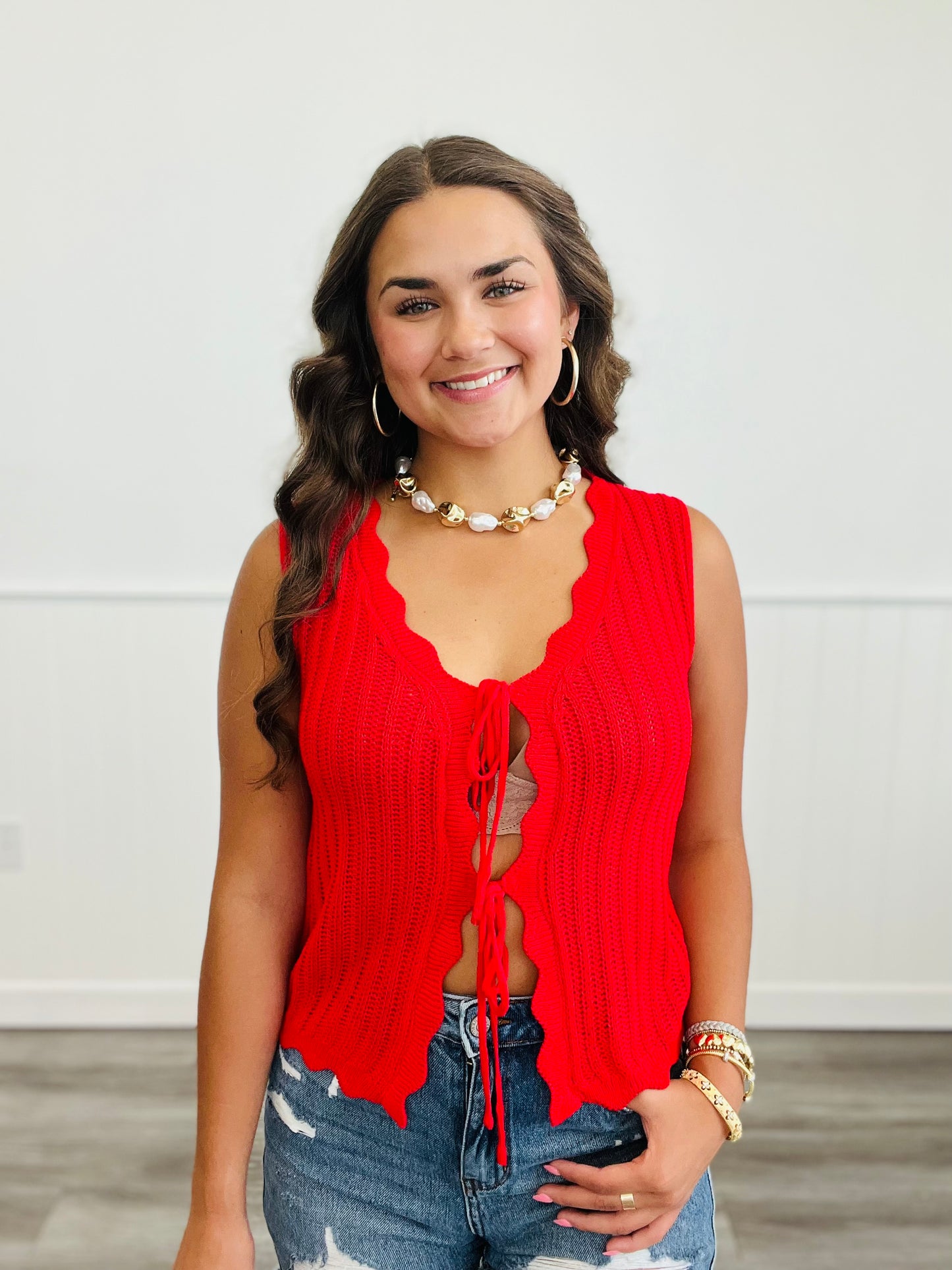 Red Scalloped Front Tie Sweater Vest (Reg.)