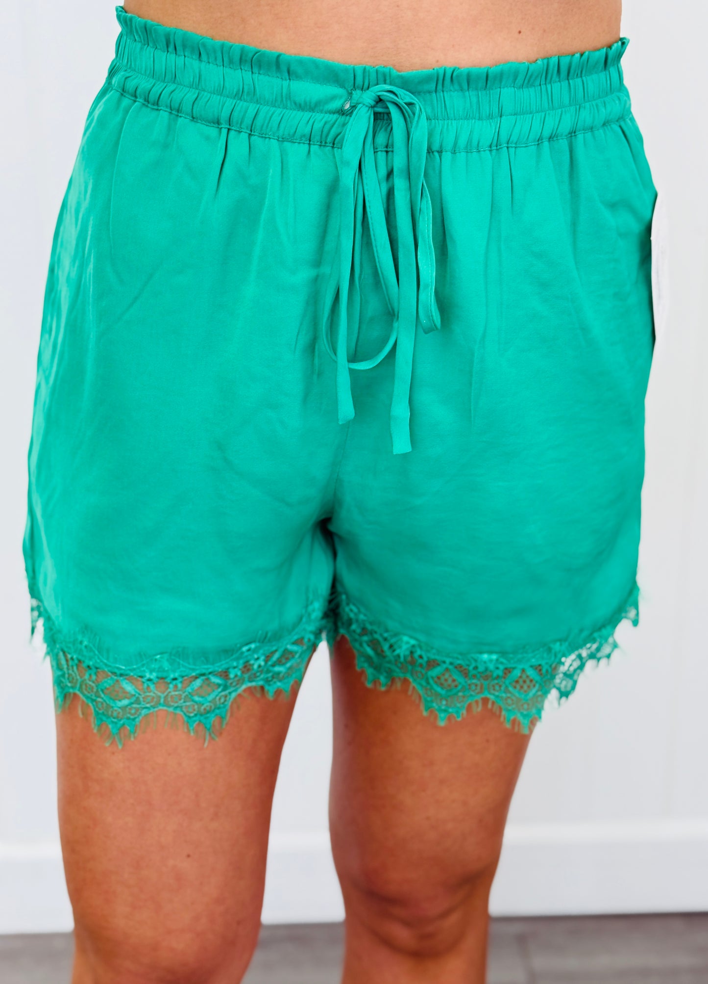 Jade Lace Trim Shorts (Reg)